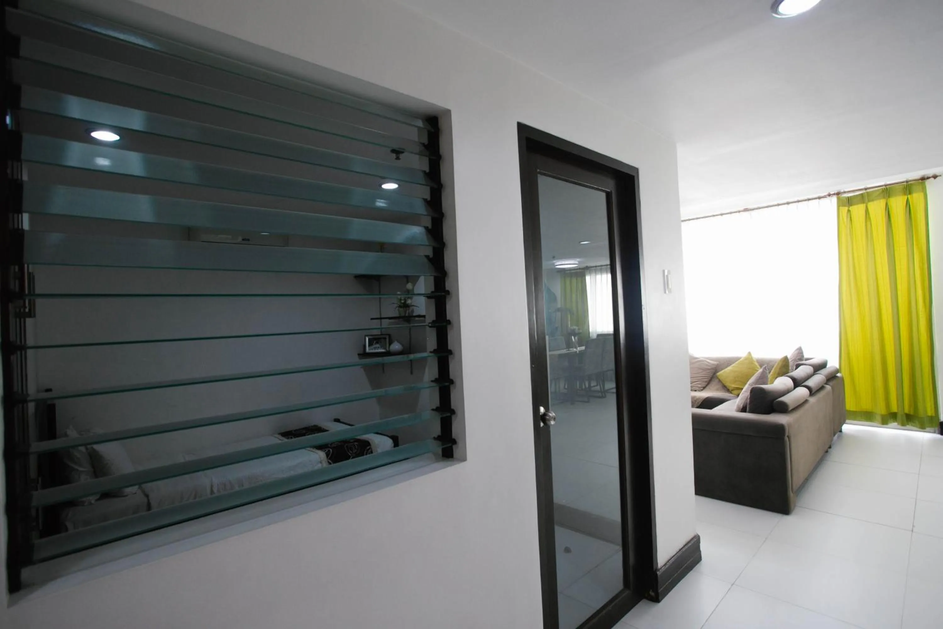 Diamond Suites and Residences