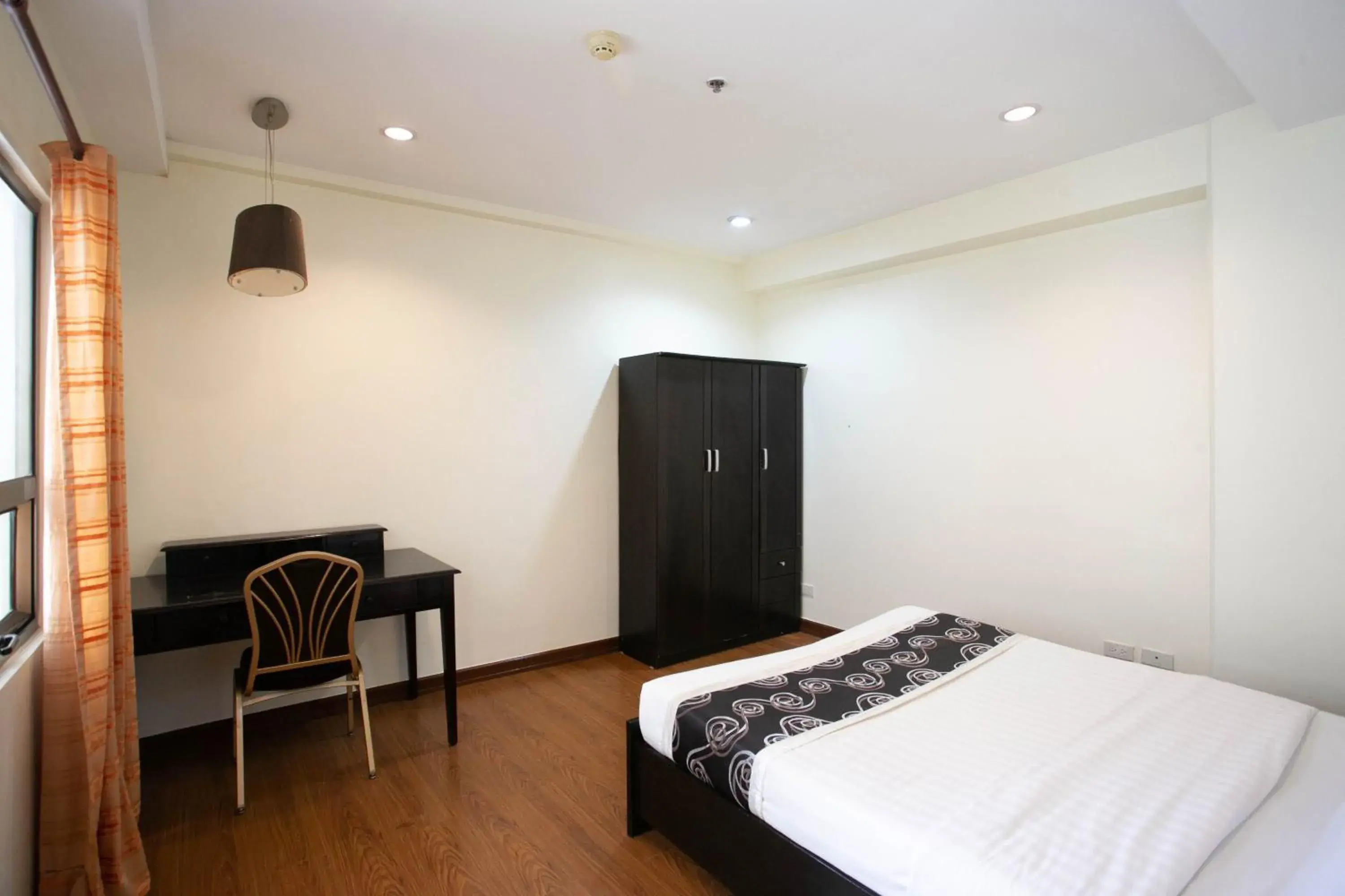 Bed in Diamond Suites and Residences Bed in Diamond Suites and Residences