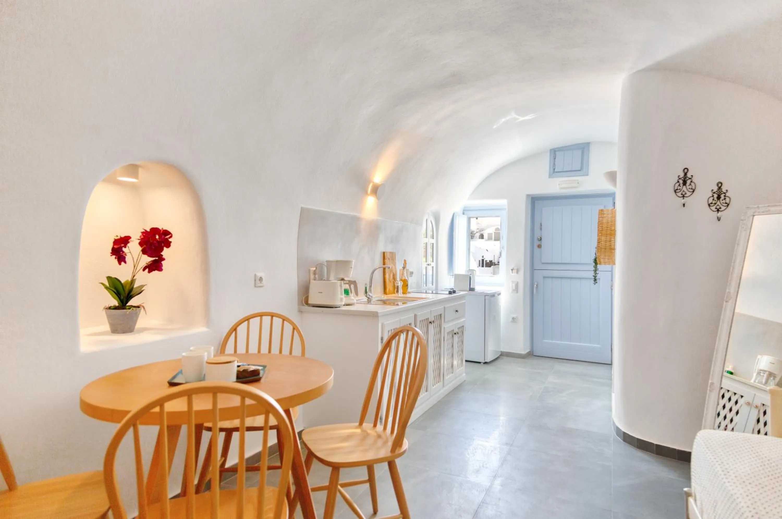 Kitchen or kitchenette in Aris Caves