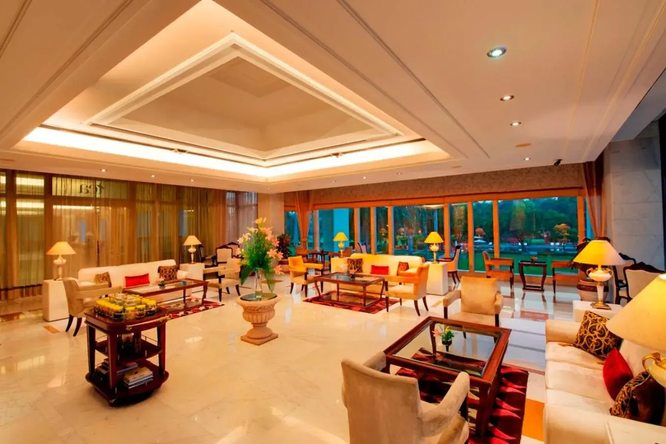Lounge or bar in Jaypee Palace Hotel Lounge or bar in Jaypee Palace Hotel