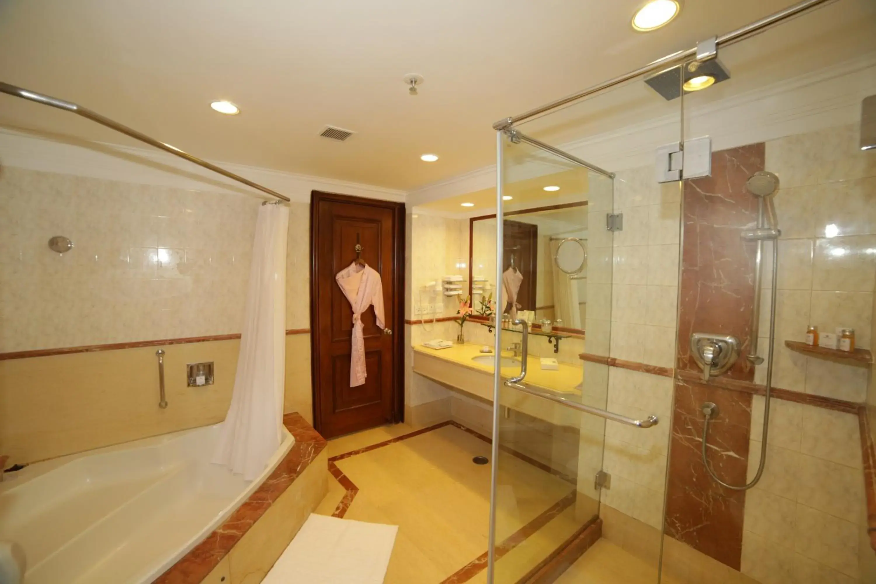 Bathroom in Jaypee Palace Hotel Bathroom in Jaypee Palace Hotel