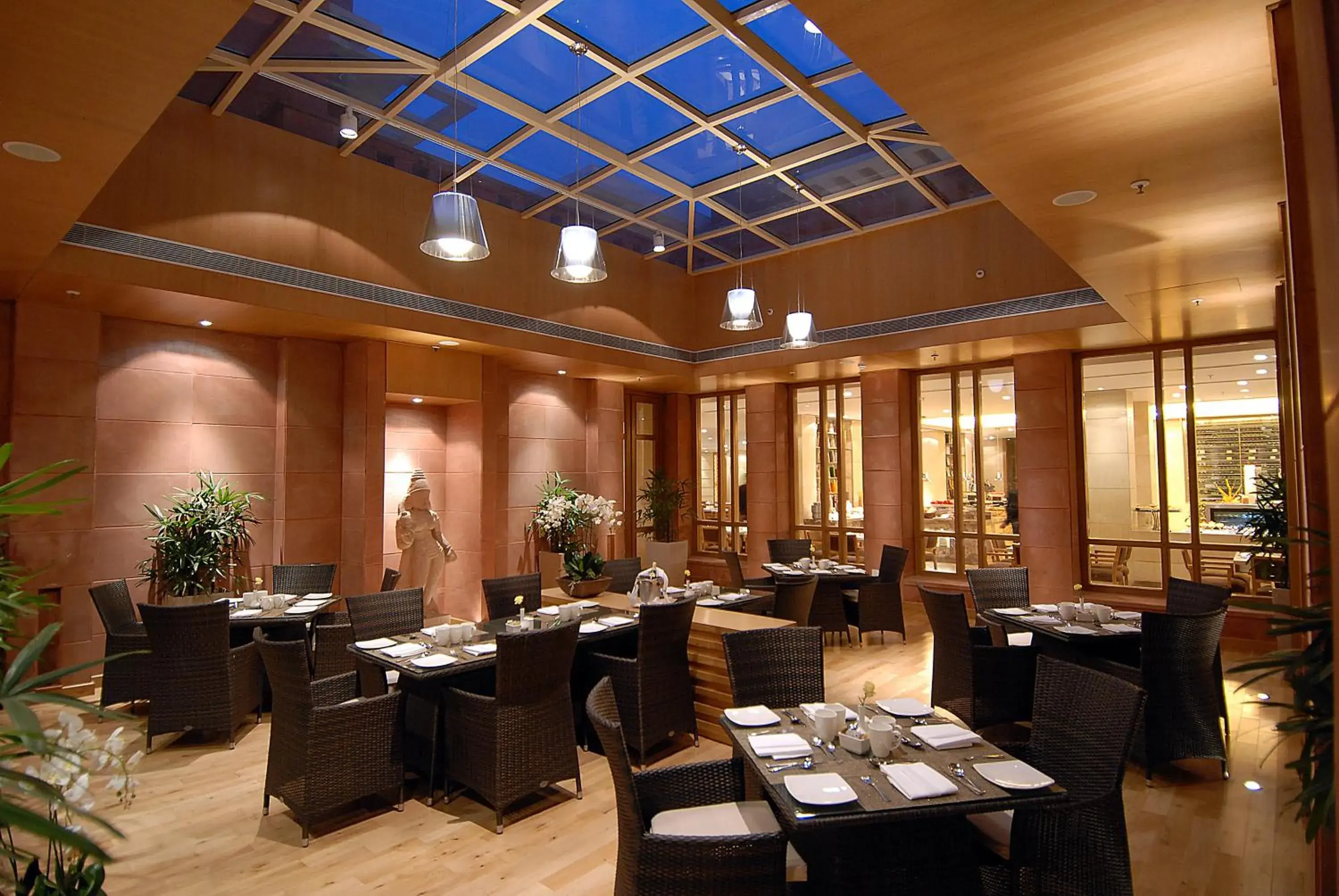 Restaurant/places to eat in Jaypee Palace Hotel Restaurant/places to eat in Jaypee Palace Hotel