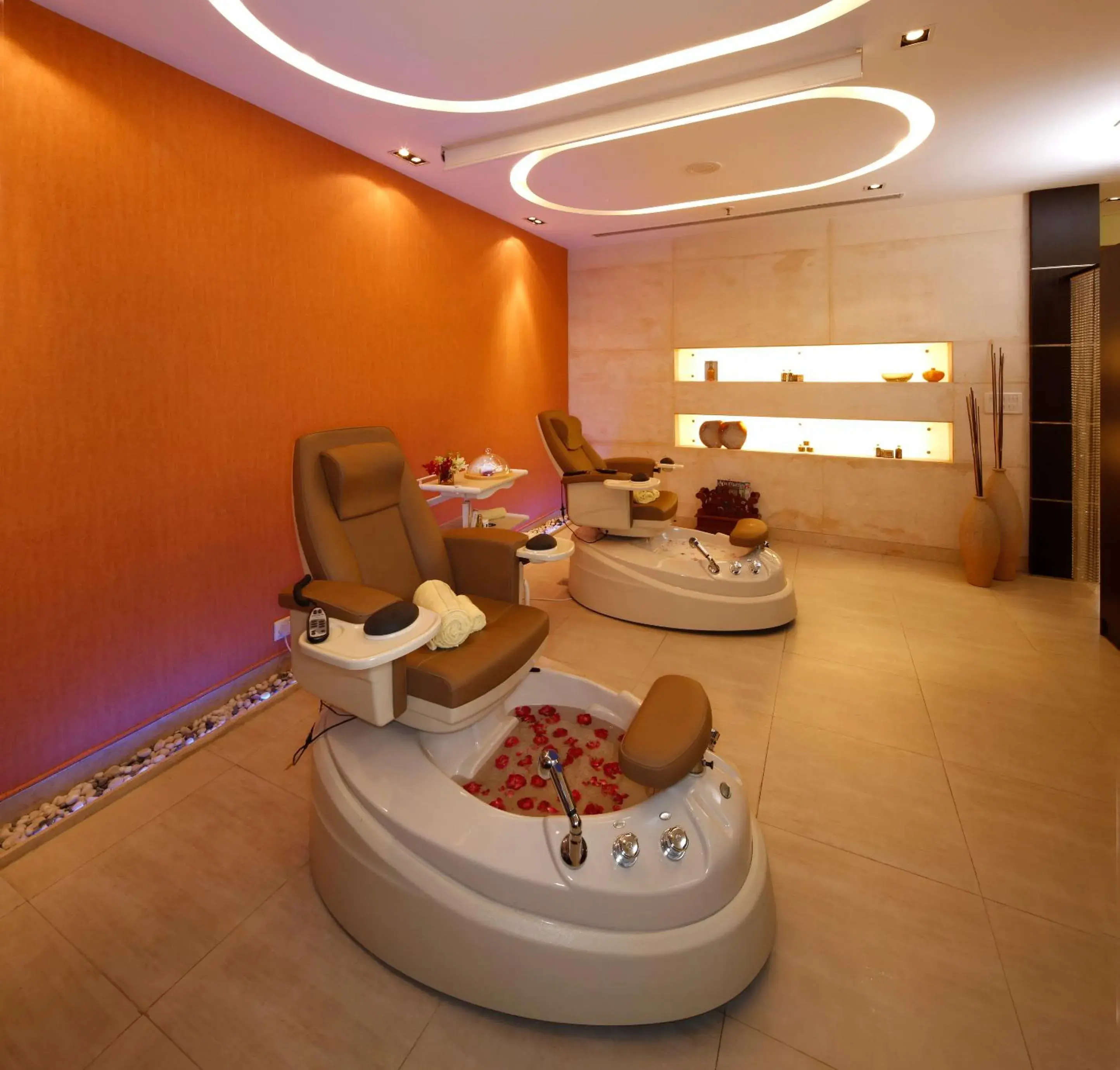 Spa and wellness centre/facilities in Jaypee Palace Hotel Spa and wellness centre/facilities in Jaypee Palace Hotel