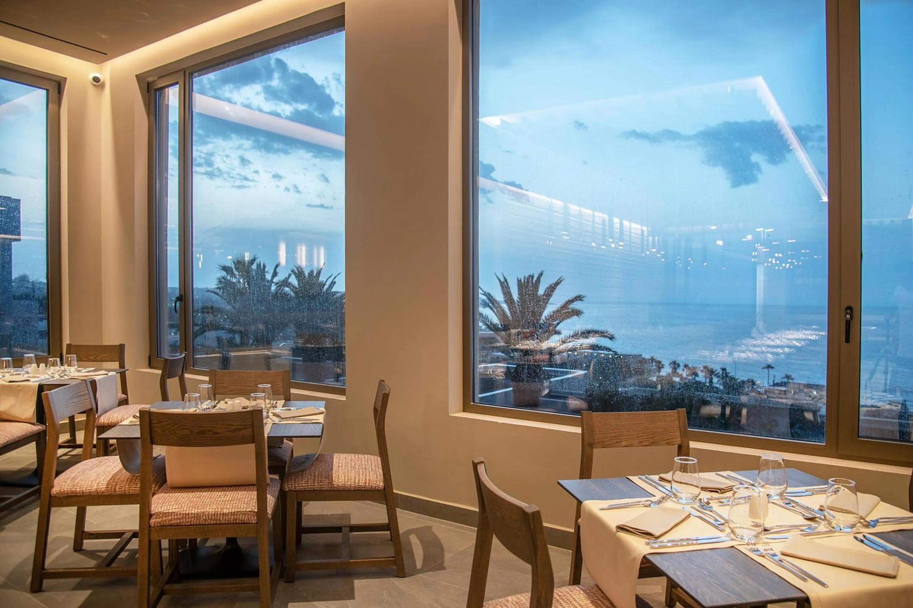 Restaurant/places to eat in KING MINOS RETREAT Resort & Spa