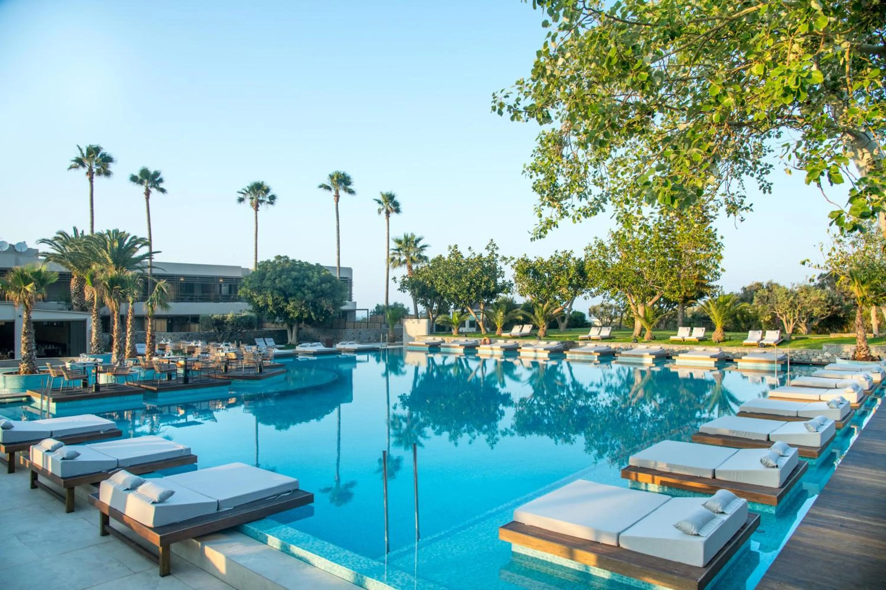 Swimming pool in KING MINOS RETREAT Resort & Spa