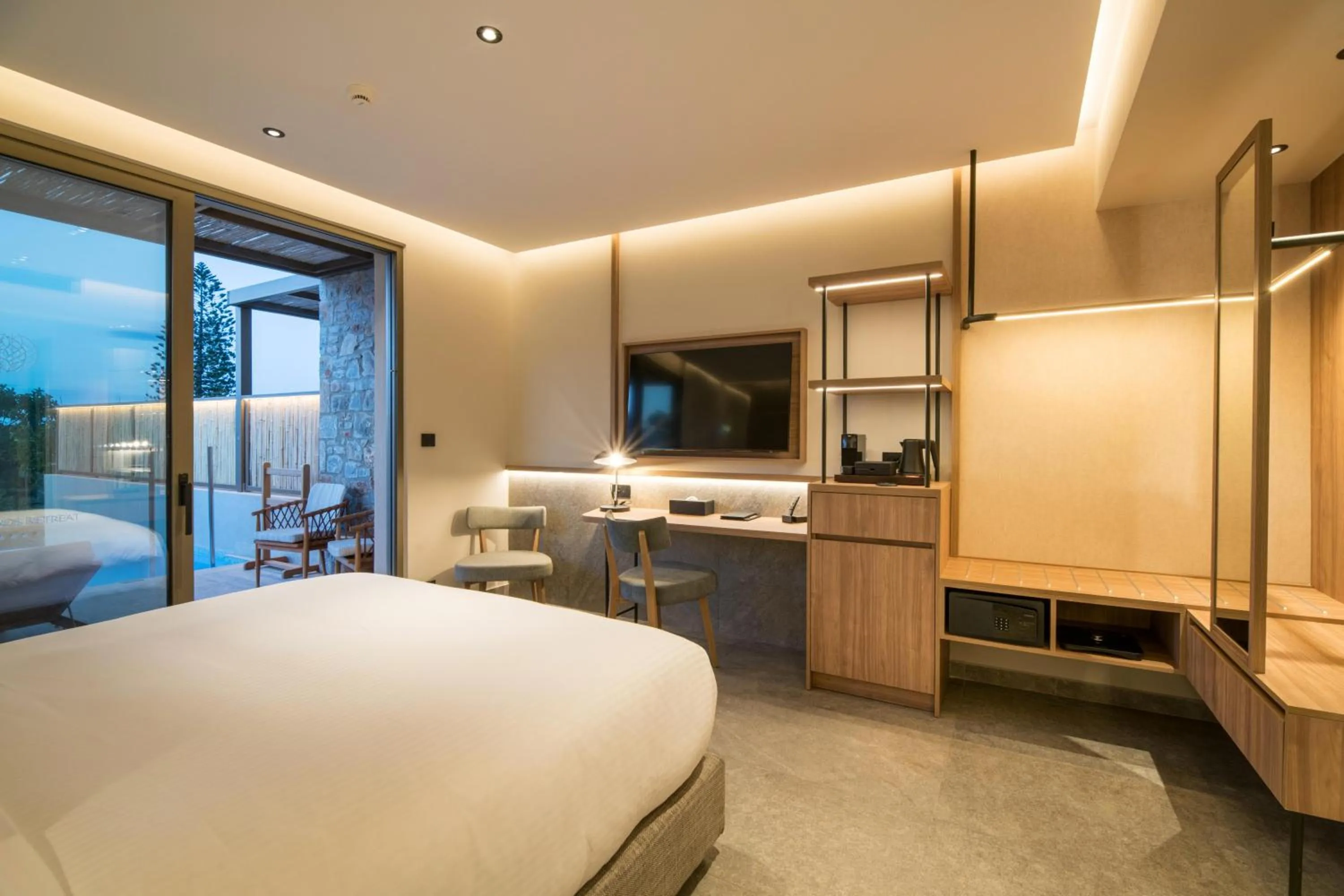 Photo of the whole room, Bed in KING MINOS RETREAT Resort & Spa