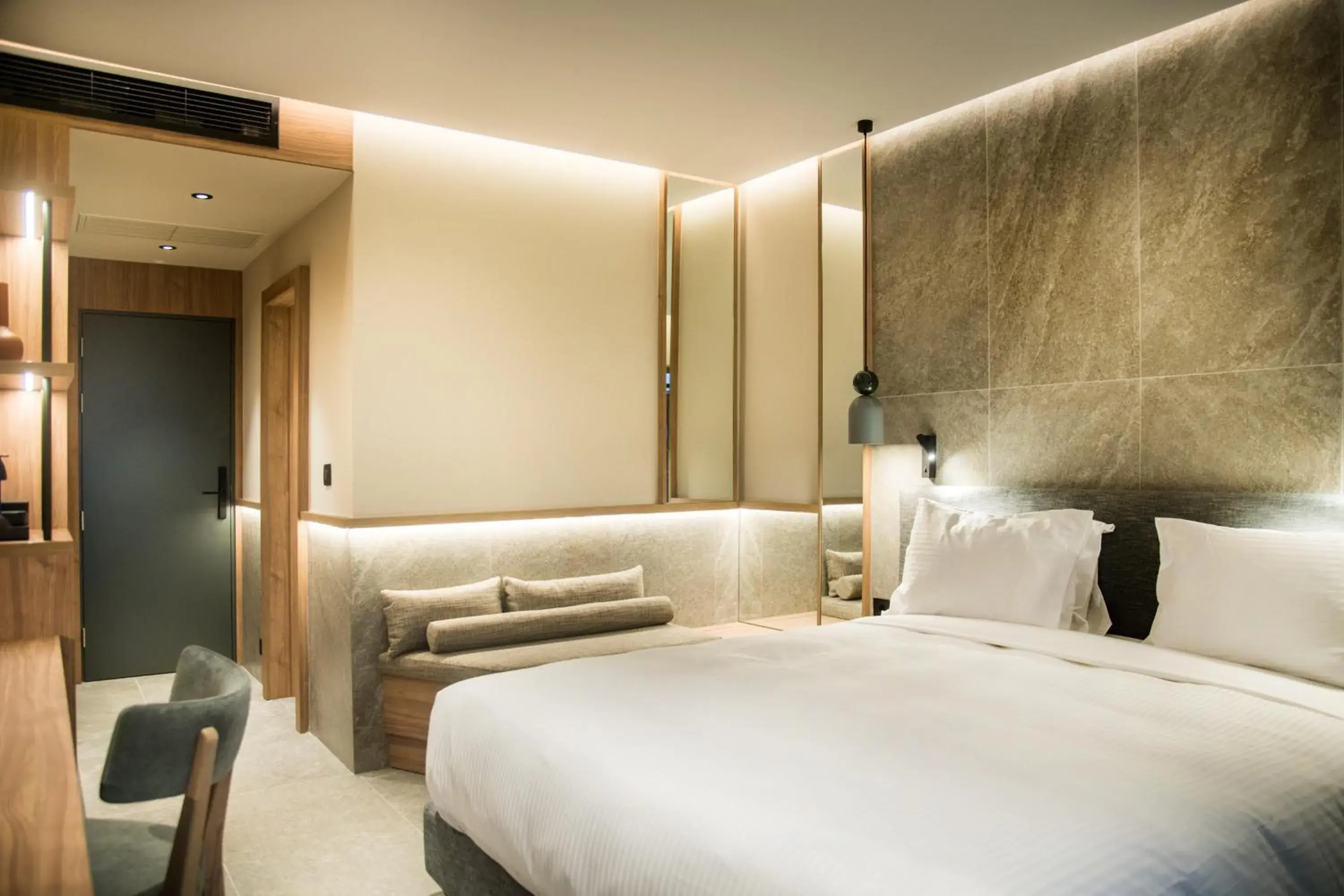 Photo of the whole room, Bed in KING MINOS RETREAT Resort & Spa Photo of the whole room, Bed in KING MINOS RETREAT Resort & Spa