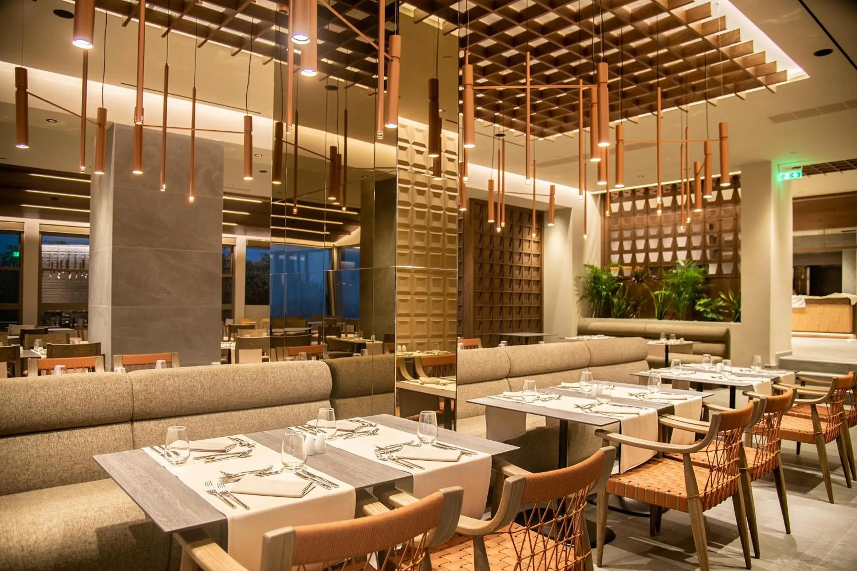 Restaurant/places to eat in KING MINOS RETREAT Resort & Spa Restaurant/places to eat in KING MINOS RETREAT Resort & Spa