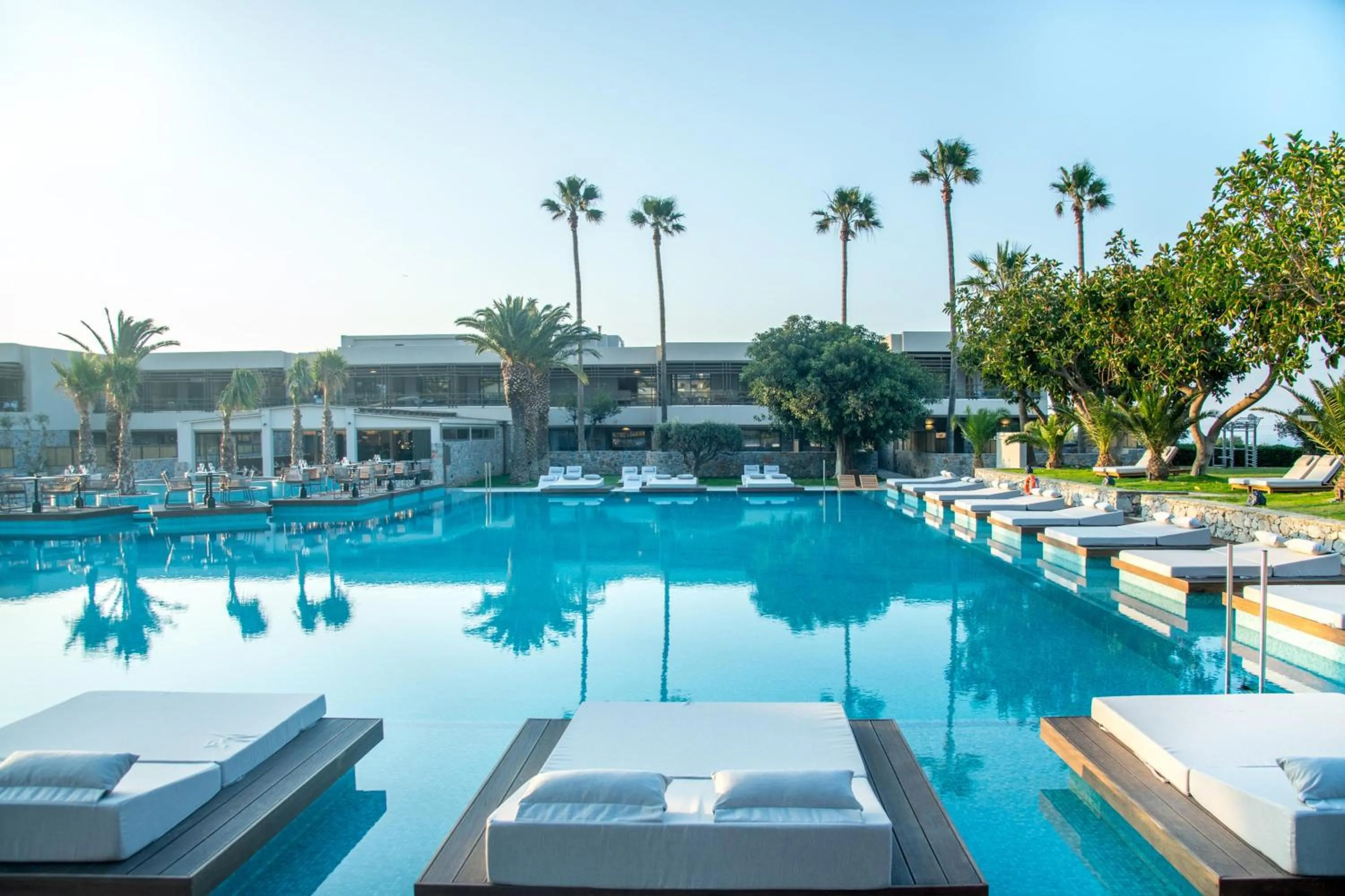 Swimming pool in KING MINOS RETREAT Resort & Spa