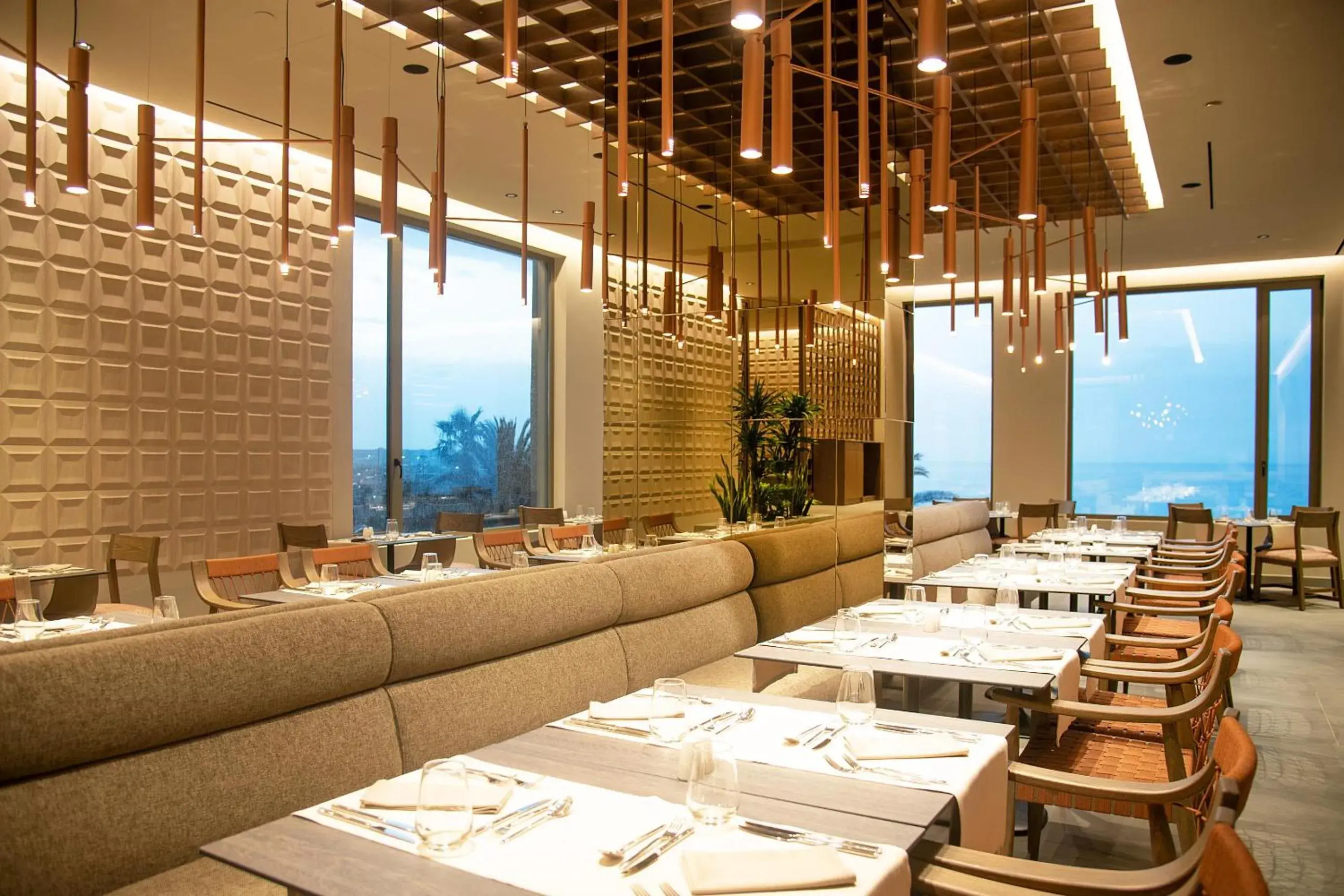 Restaurant/places to eat in KING MINOS RETREAT Resort & Spa Restaurant/places to eat in KING MINOS RETREAT Resort & Spa