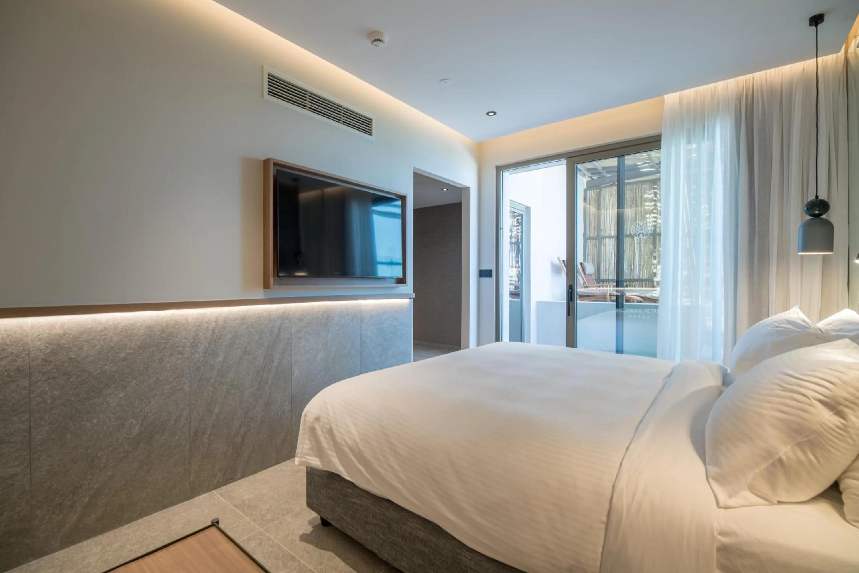 Photo of the whole room, Bed in KING MINOS RETREAT Resort & Spa