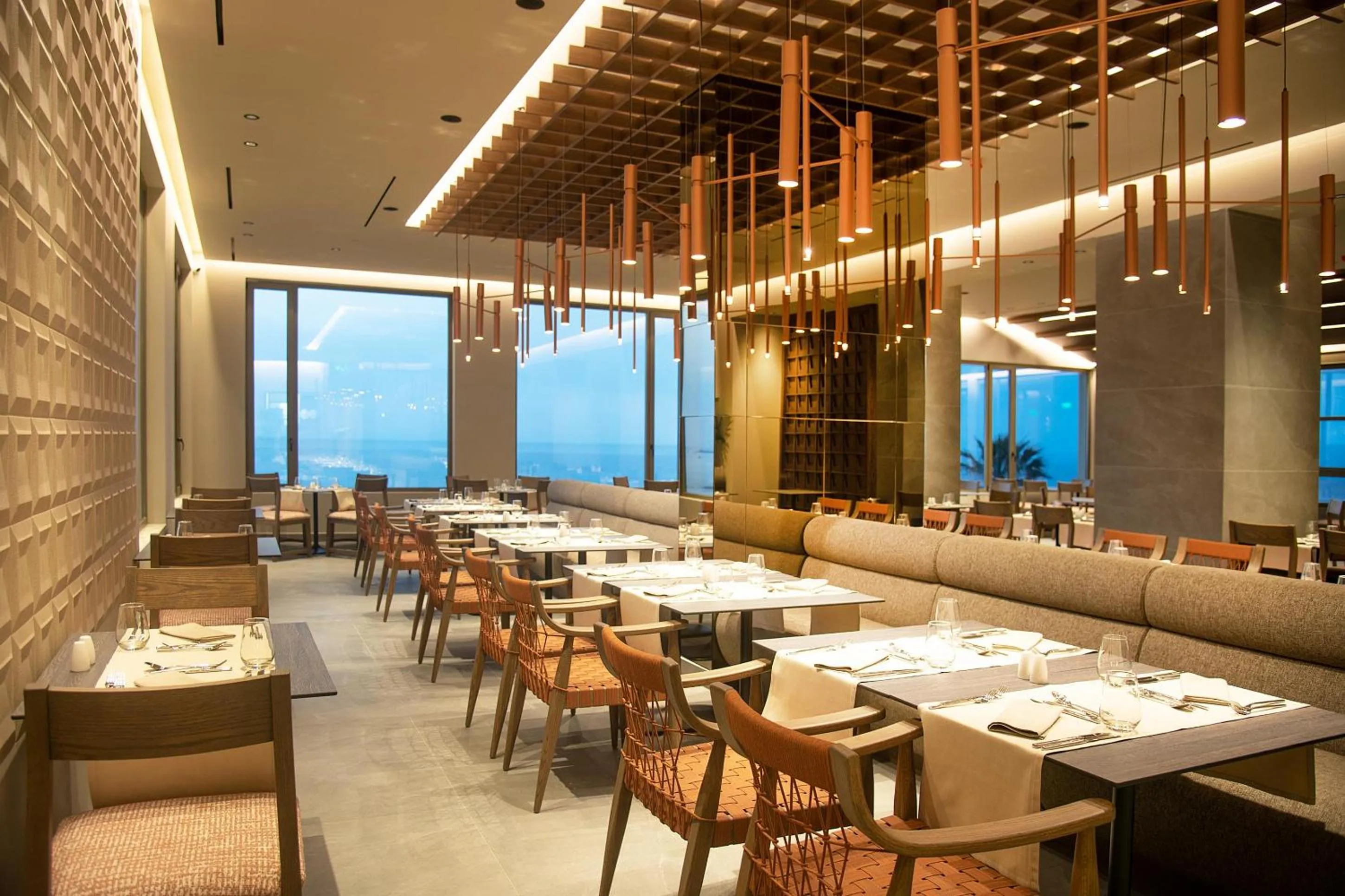 Restaurant/places to eat in KING MINOS RETREAT Resort & Spa