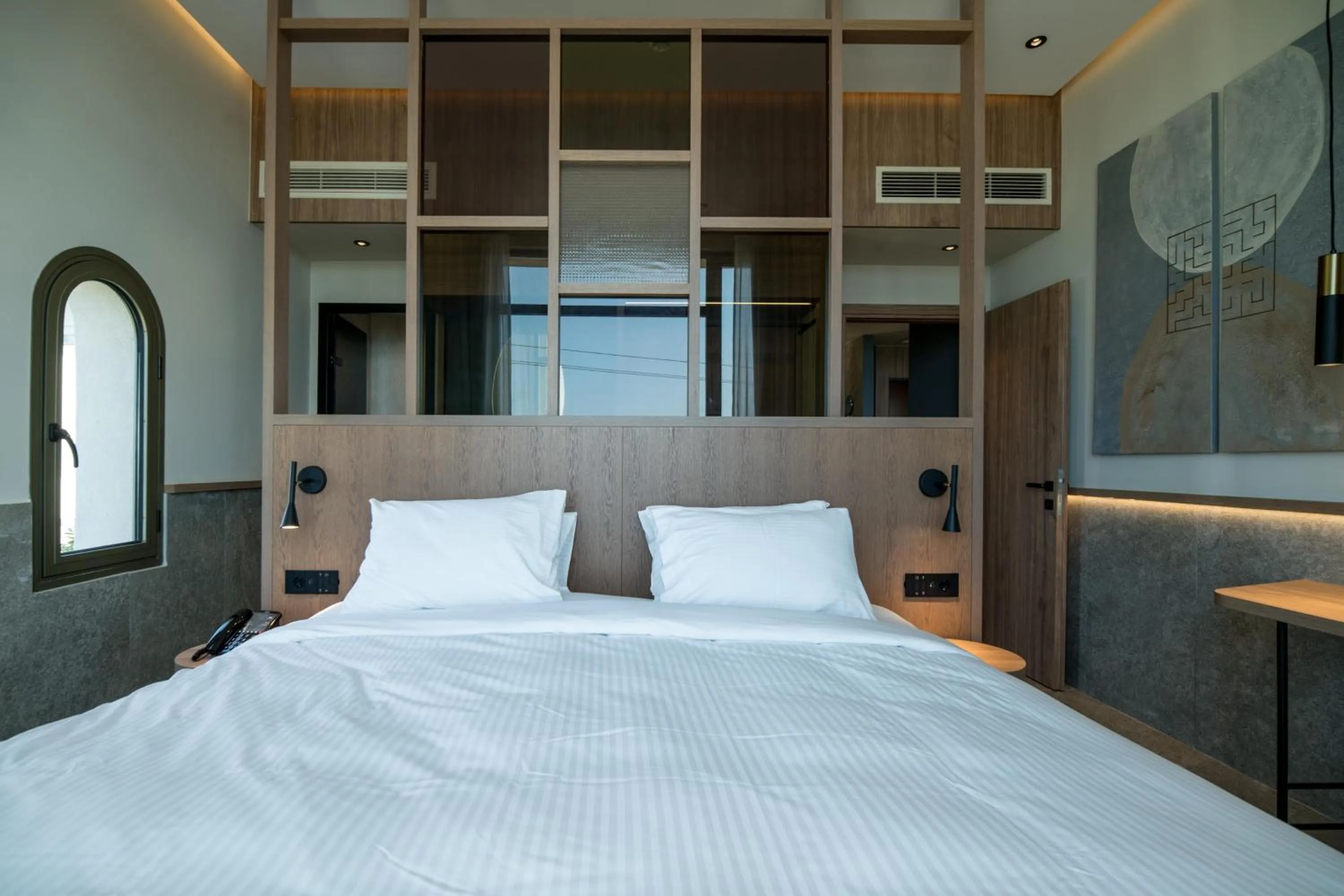 Photo of the whole room, Bed in KING MINOS RETREAT Resort & Spa