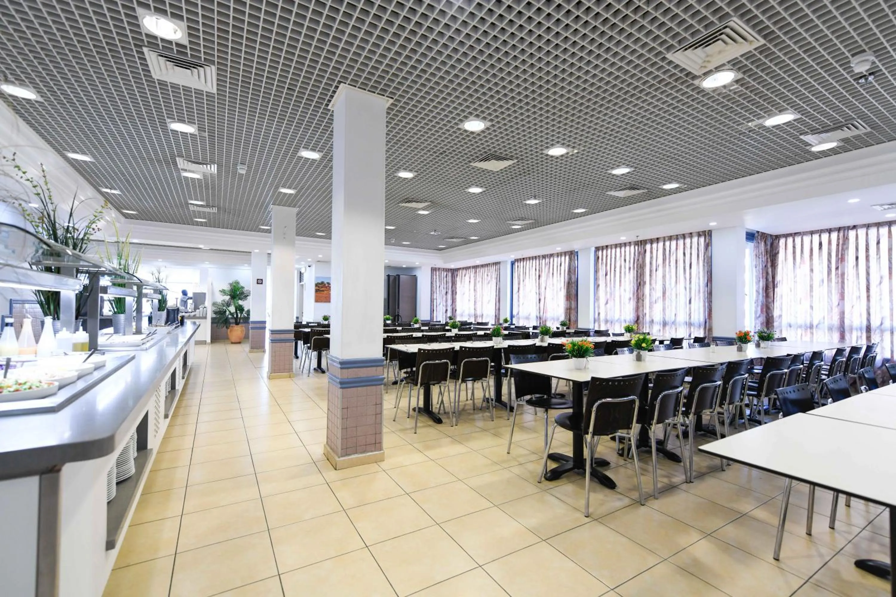 Restaurant/places to eat in HI - Eilat Hostel