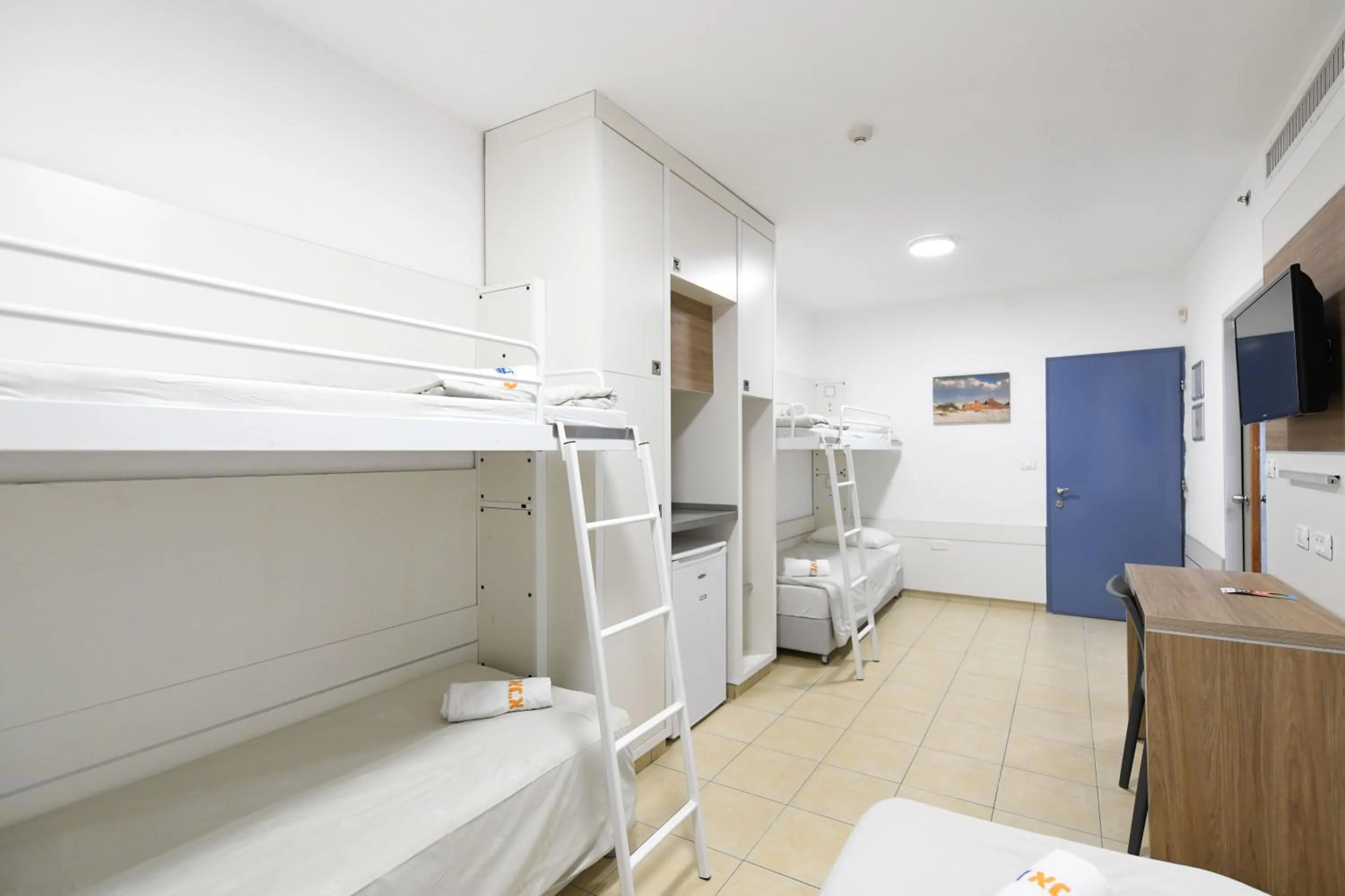 Staff, Bed in HI - Eilat Hostel