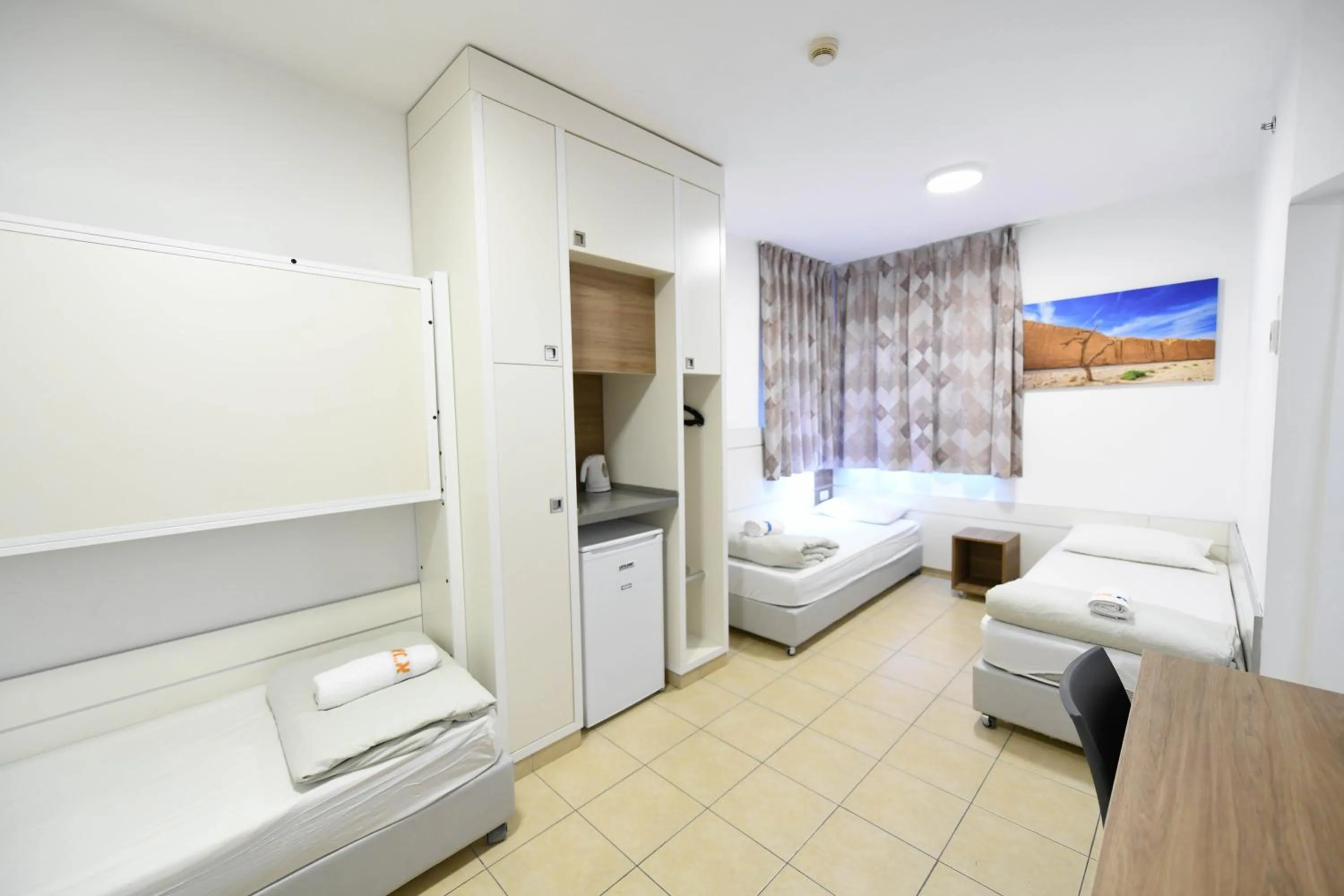 Staff, Bed in HI - Eilat Hostel