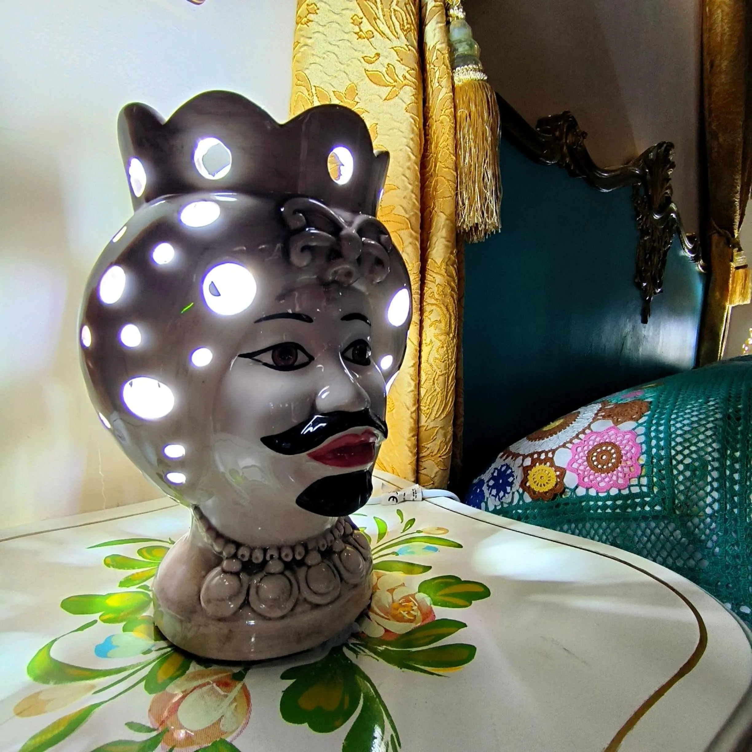 Decorative detail in Vittorio Emanuele Rooms di Prinzi