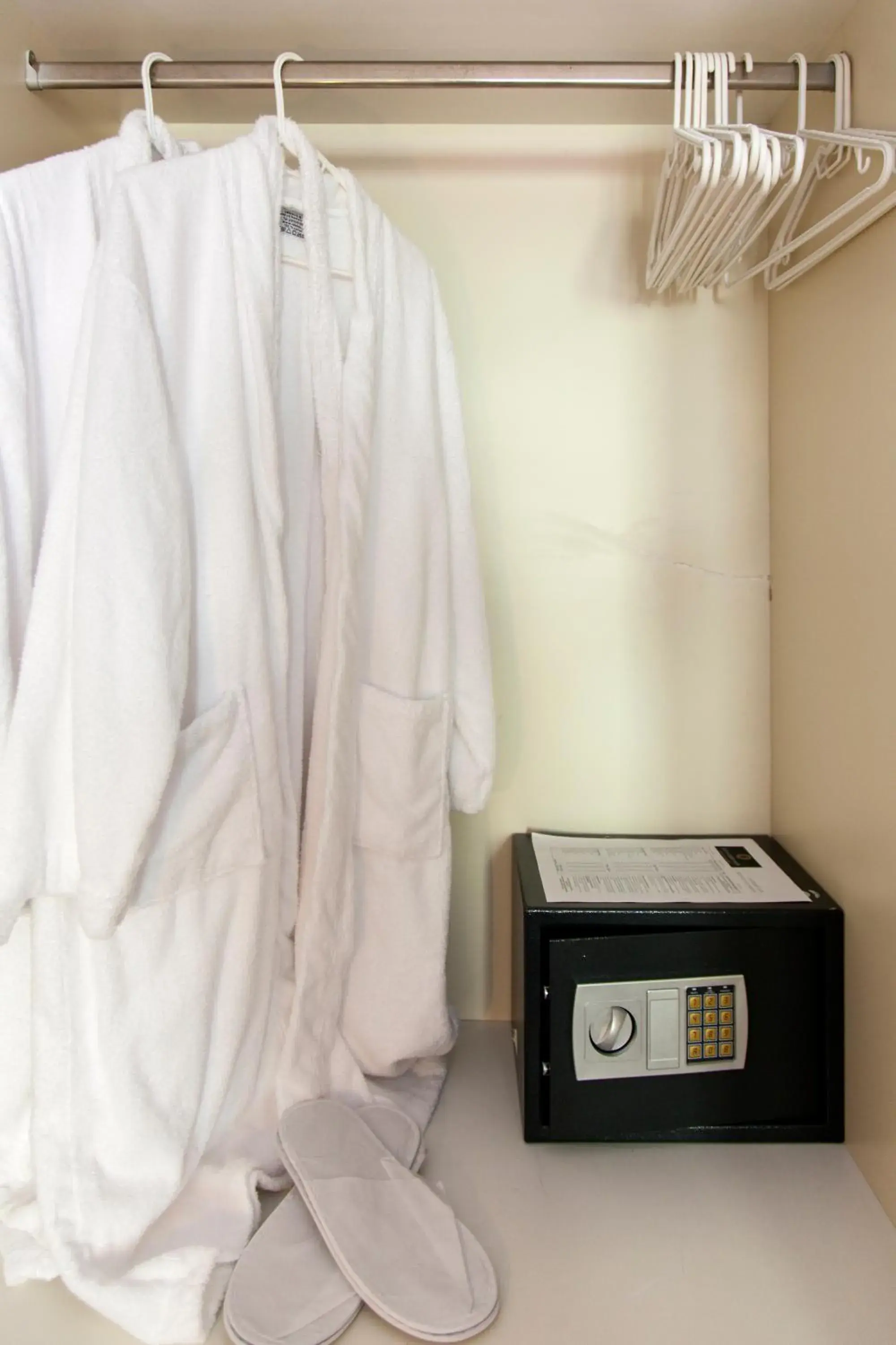 Property building in Elychryson Property building in Elychryson