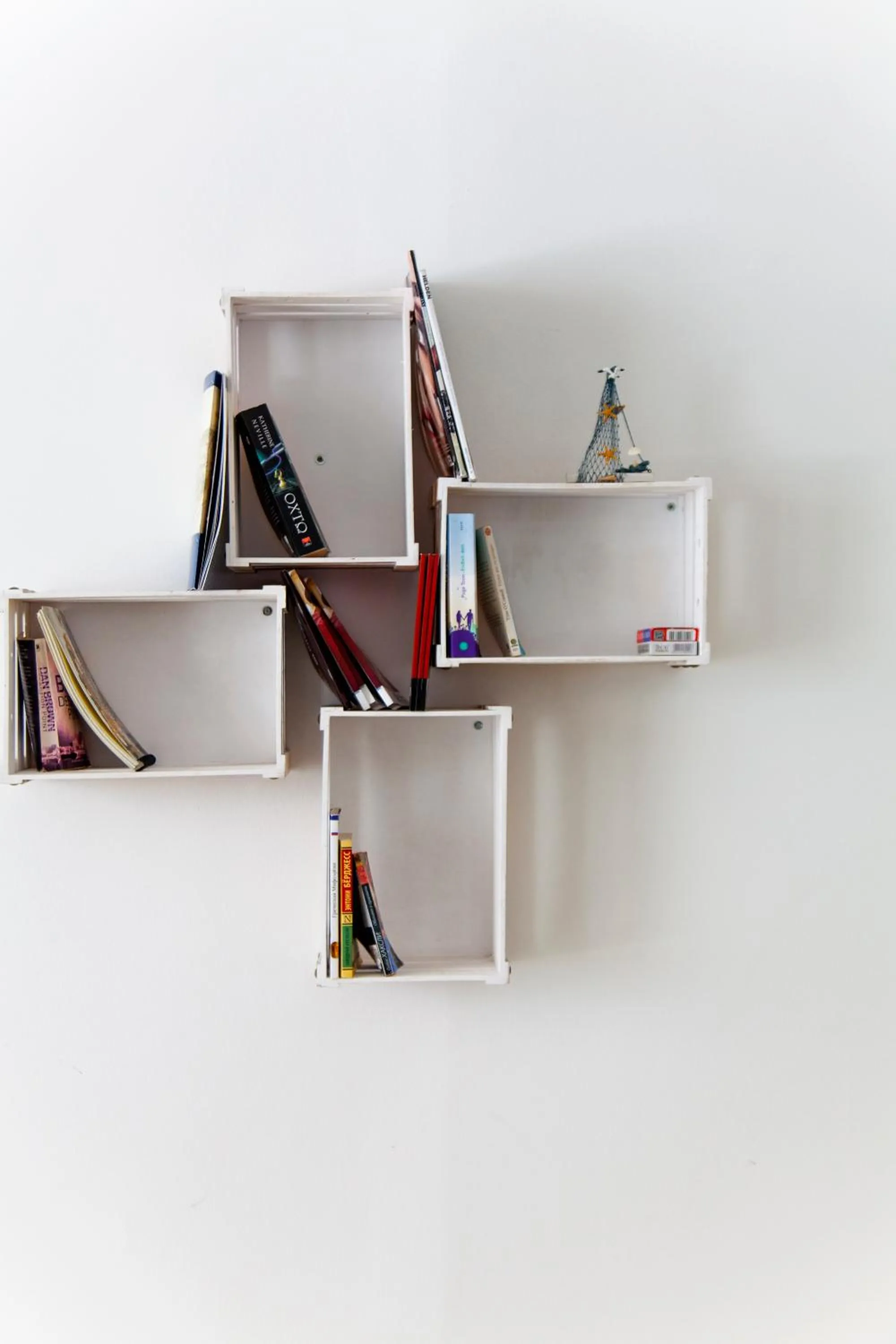 Communal lounge/ TV room in Elychryson