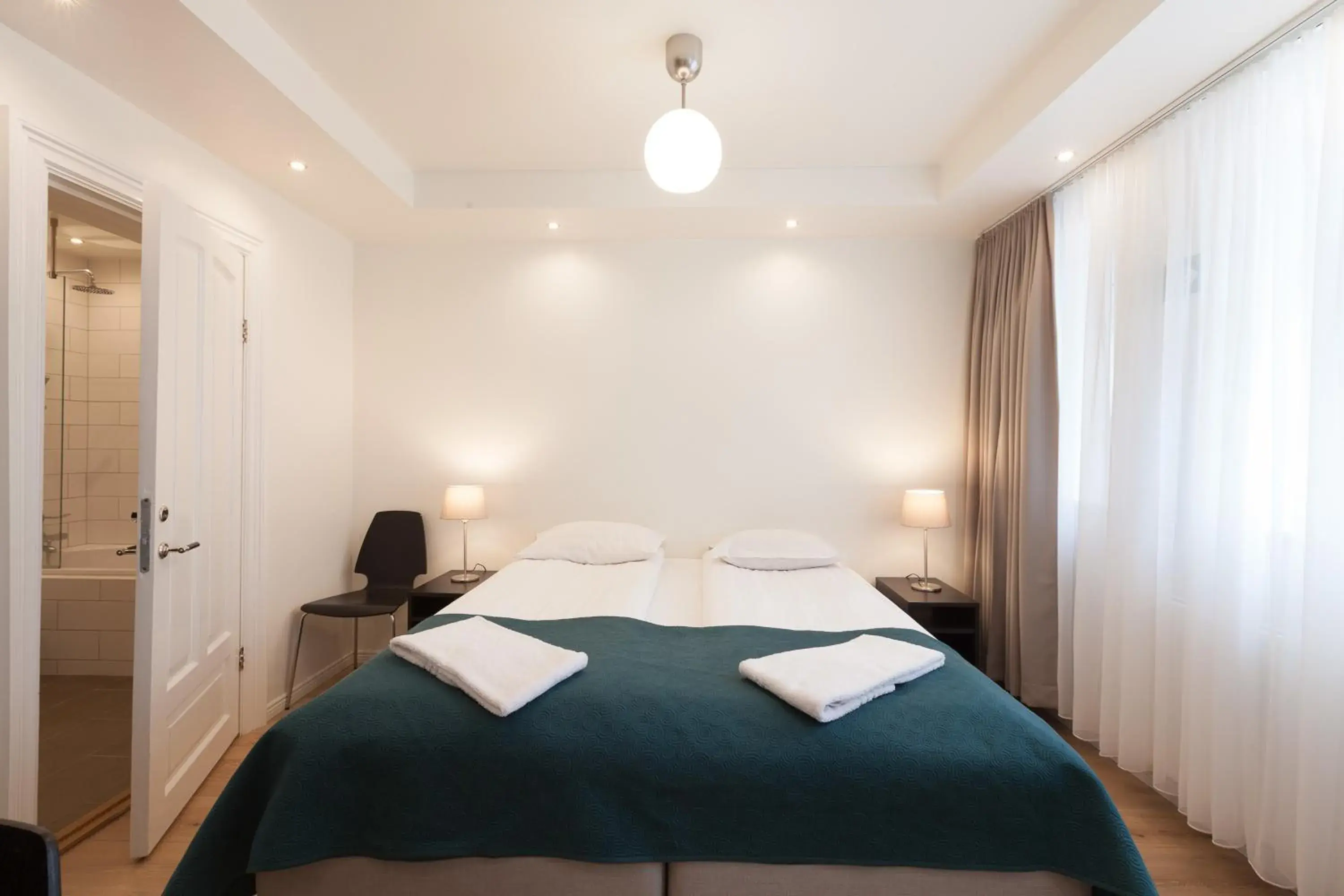 Double or Twin Room with Private Bathroom in Guesthouse Galtafell Double or Twin Room with Private Bathroom in Guesthouse Galtafell