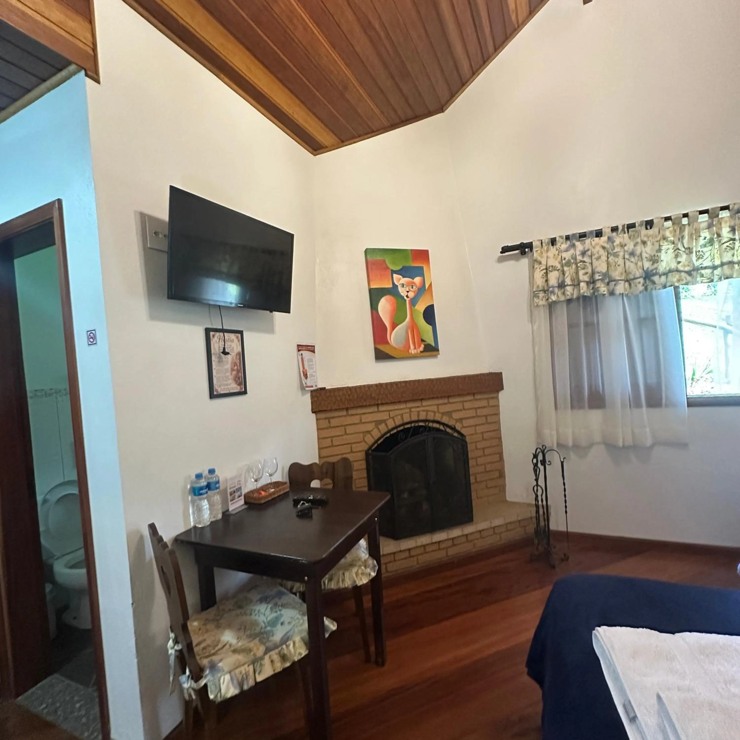 TV and multimedia in Capricho da Natureza Pousada