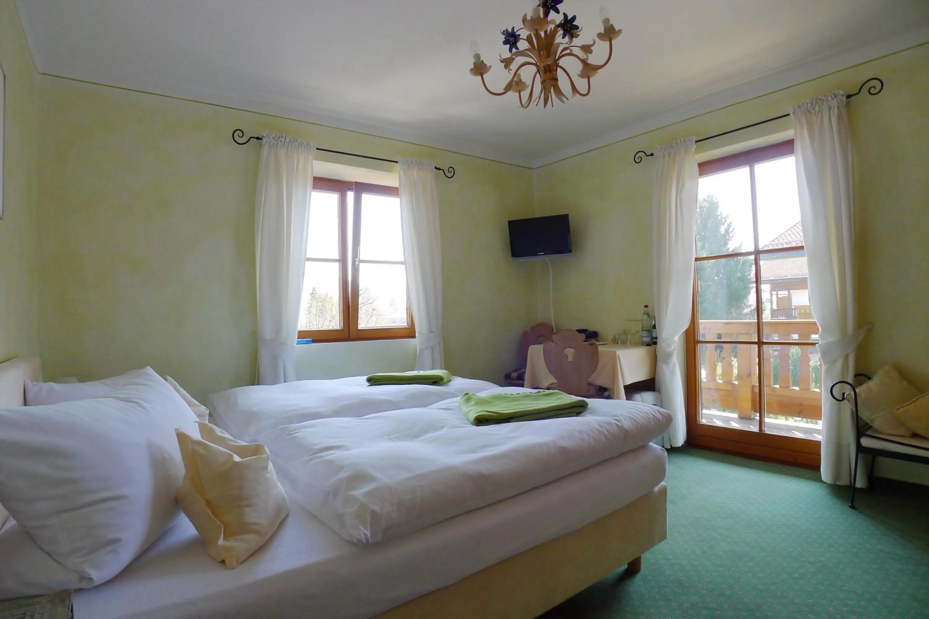 Bed in Gästehaus Baier am Bad