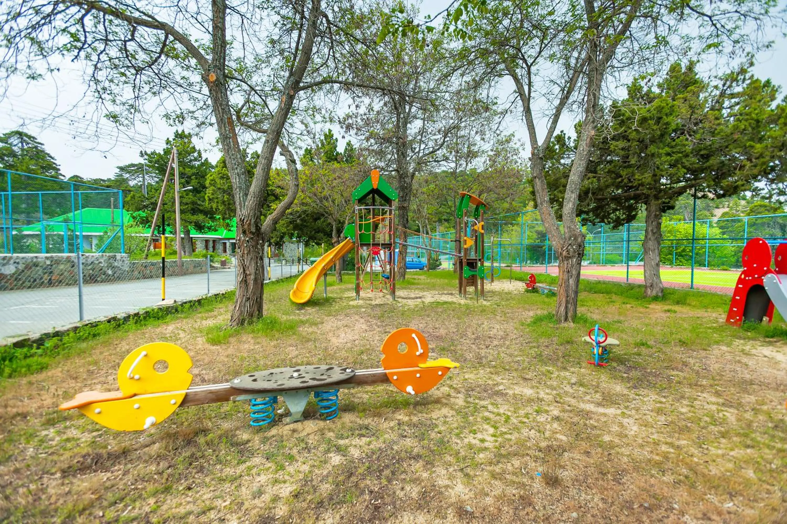 Tennis court in Troodos Hotel & Spa