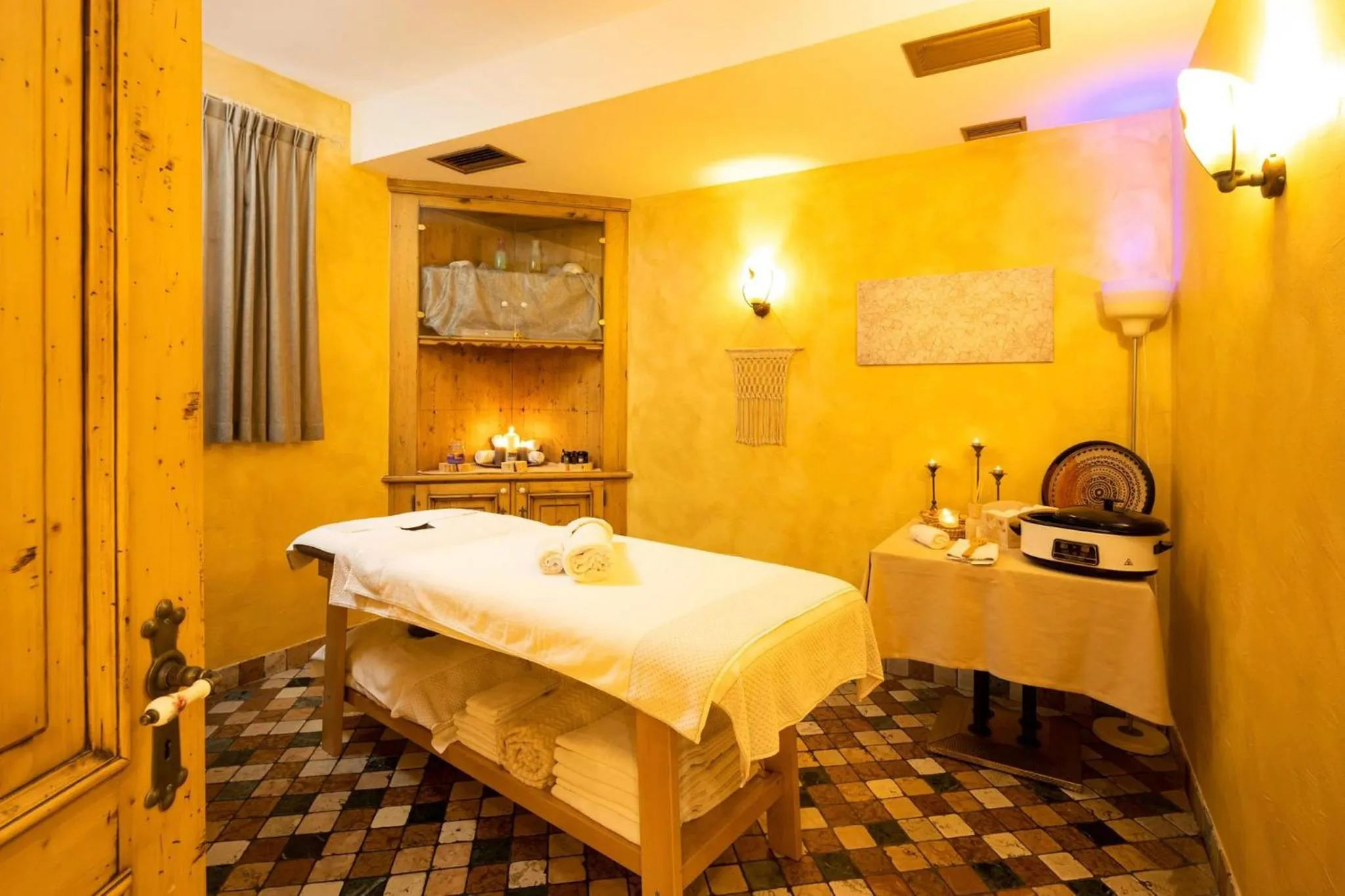Spa and wellness centre/facilities, Bed in Hotel Galli