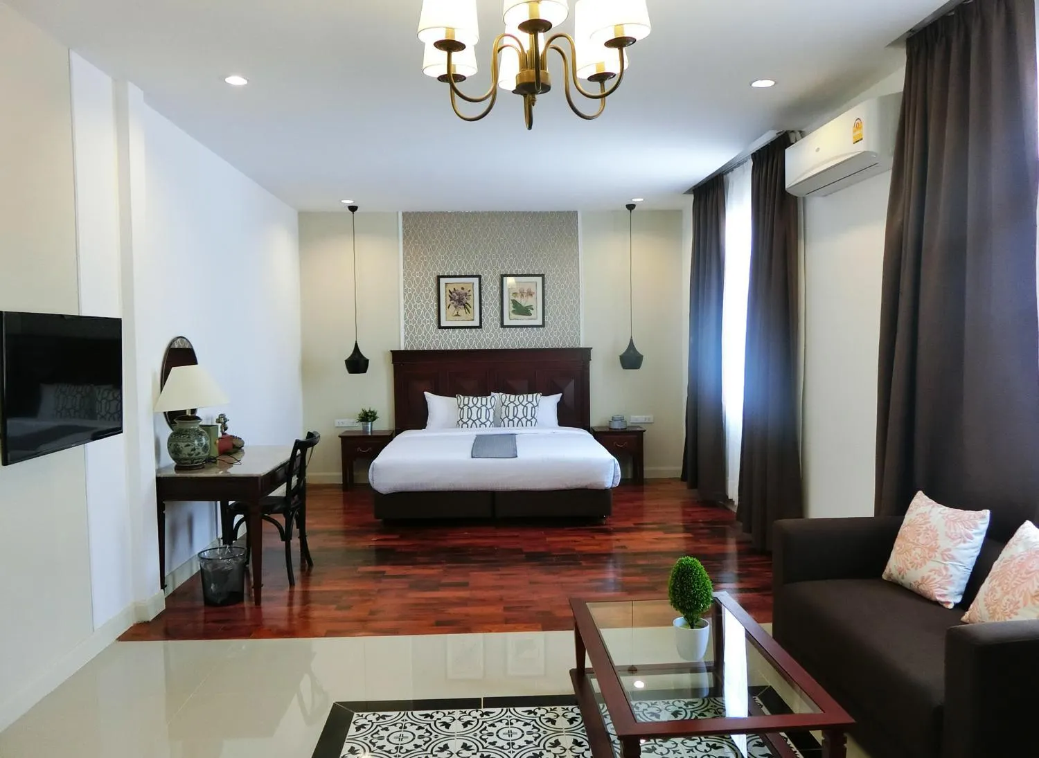 Living room, Bed in Bloom Boutique Hotel & Cafe