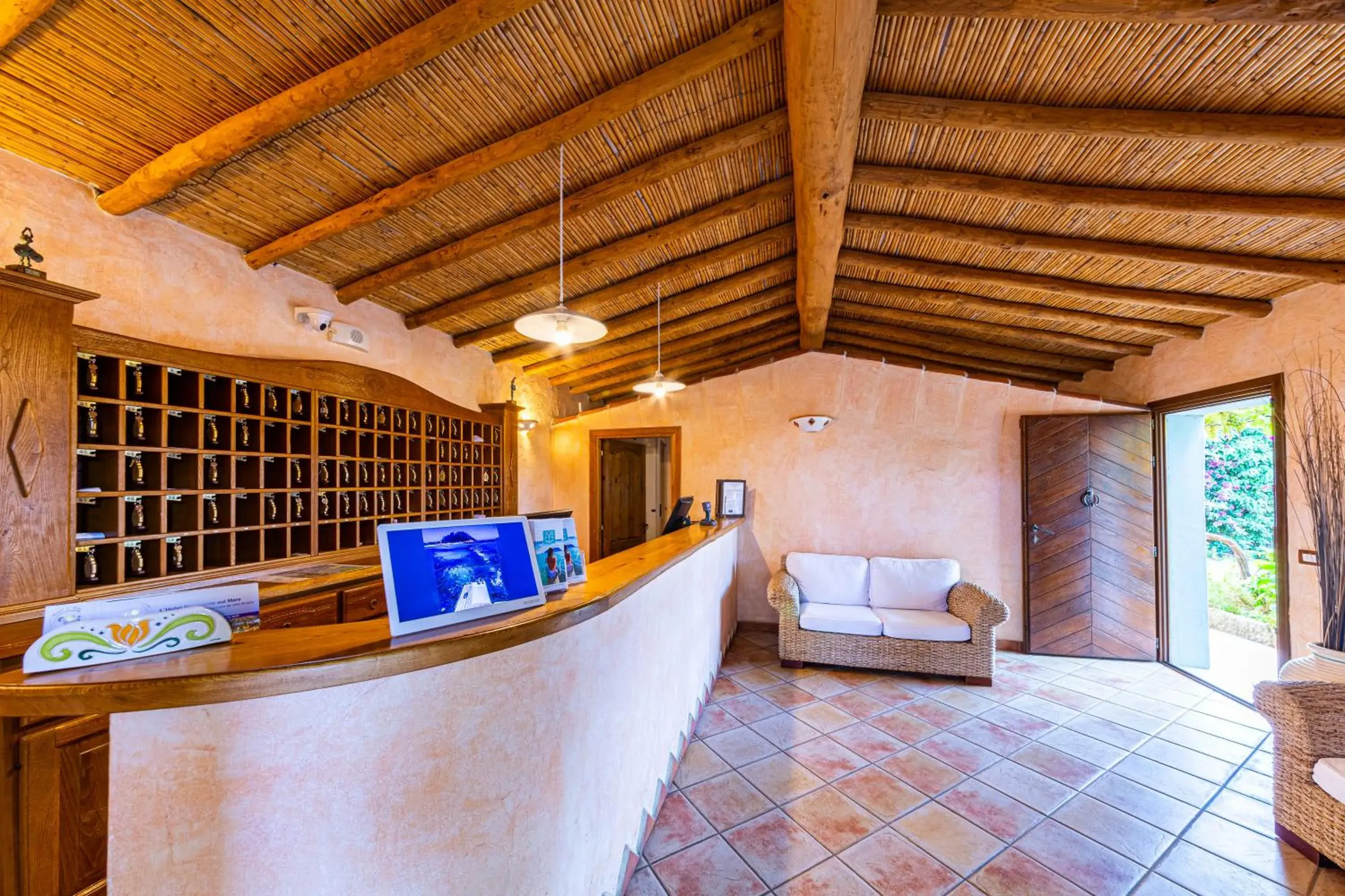 Lobby or reception in Hotel L'Esagono Lobby or reception in Hotel L'Esagono