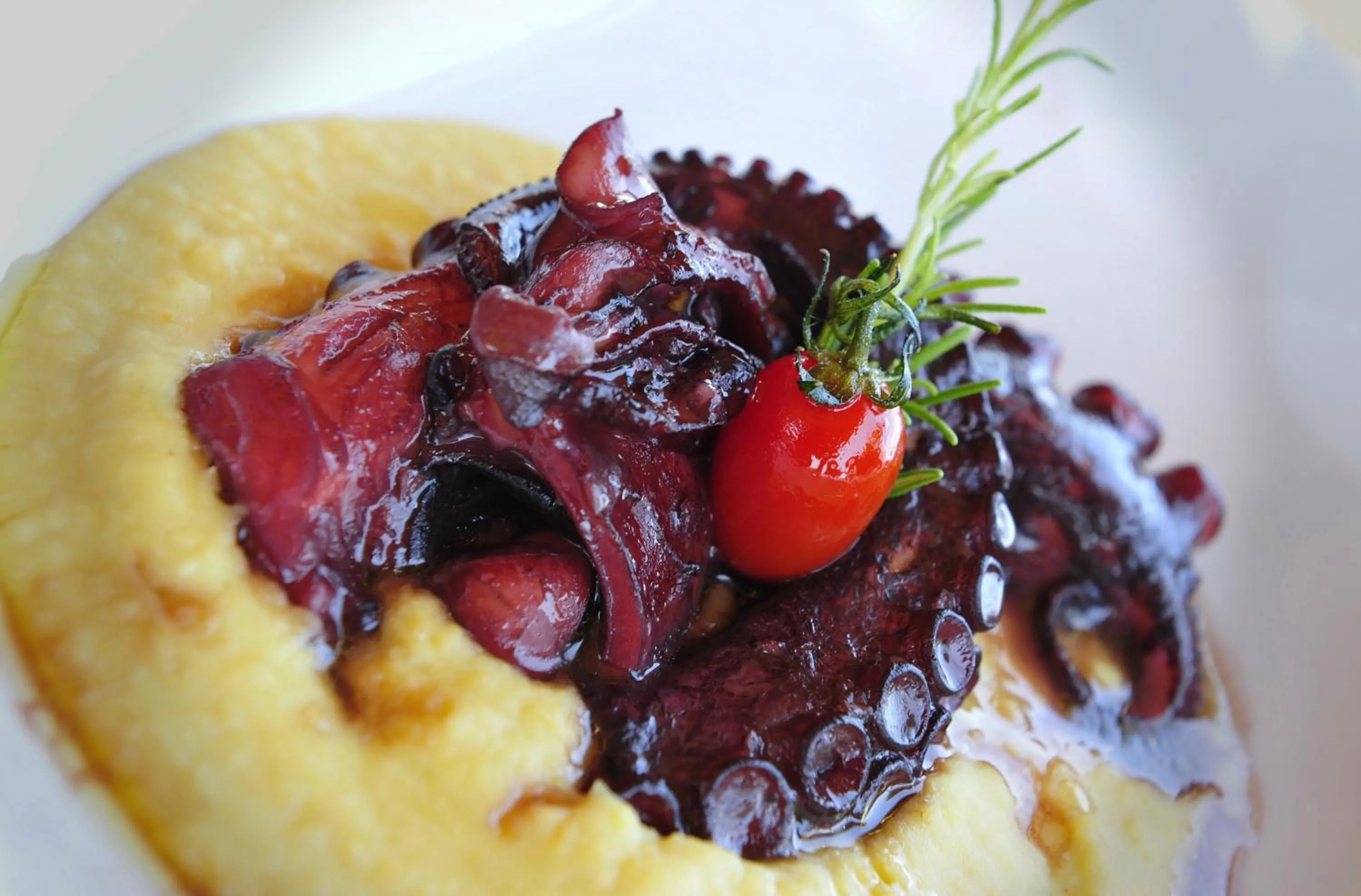 Restaurant/places to eat in Hotel L'Esagono