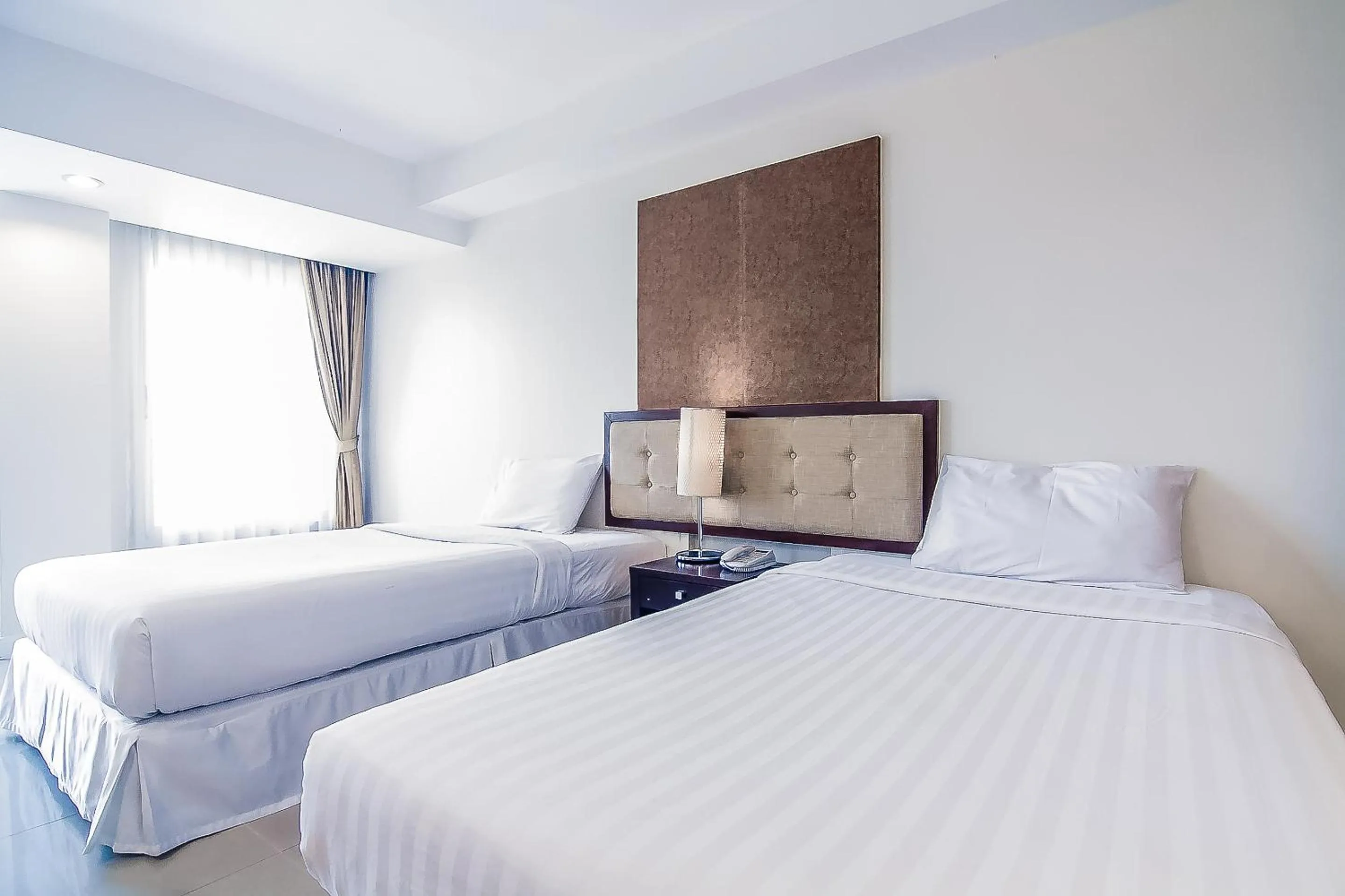 Bedroom, Bed in Romance Hotel Bangna