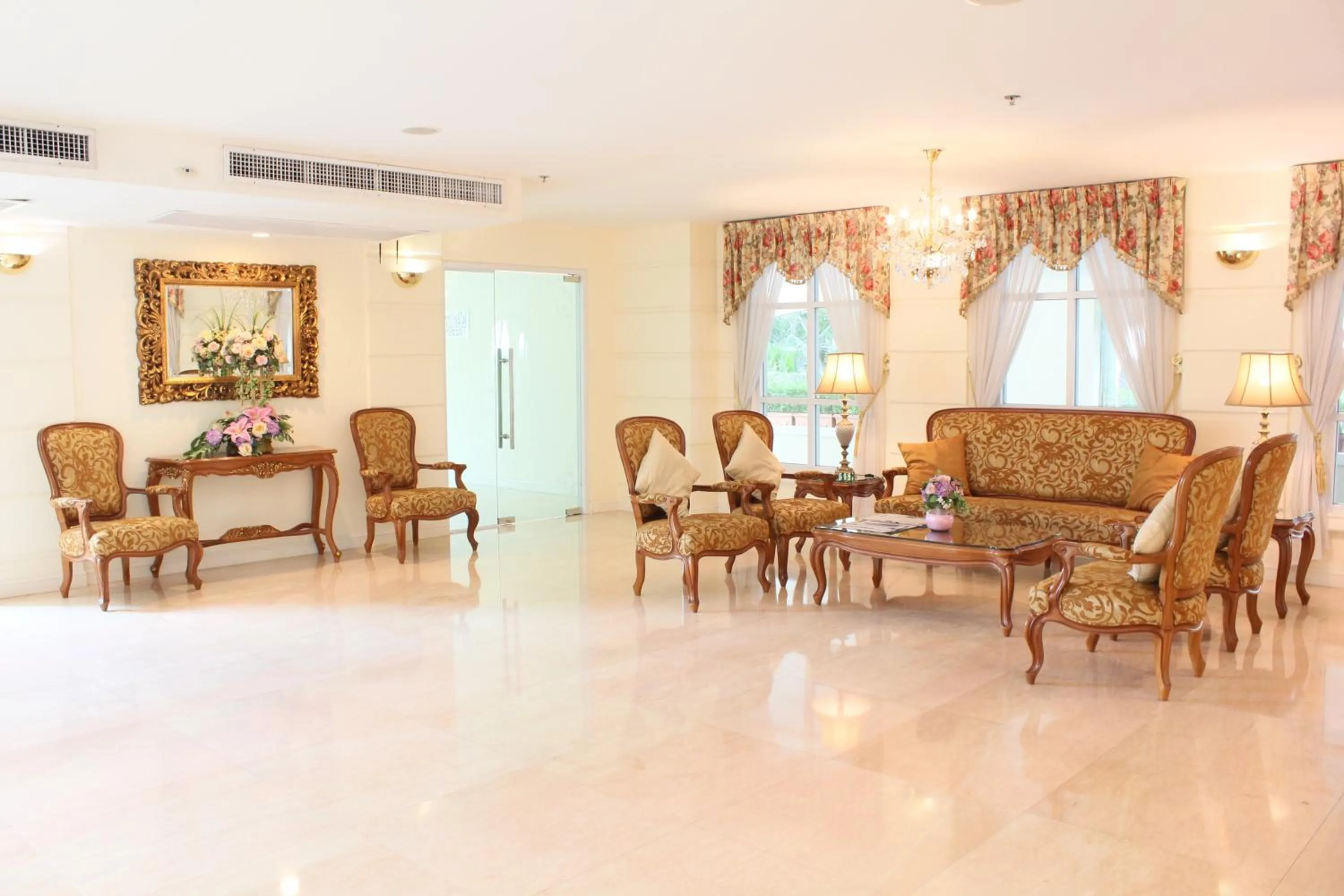 Lobby or reception in Romance Hotel Bangna