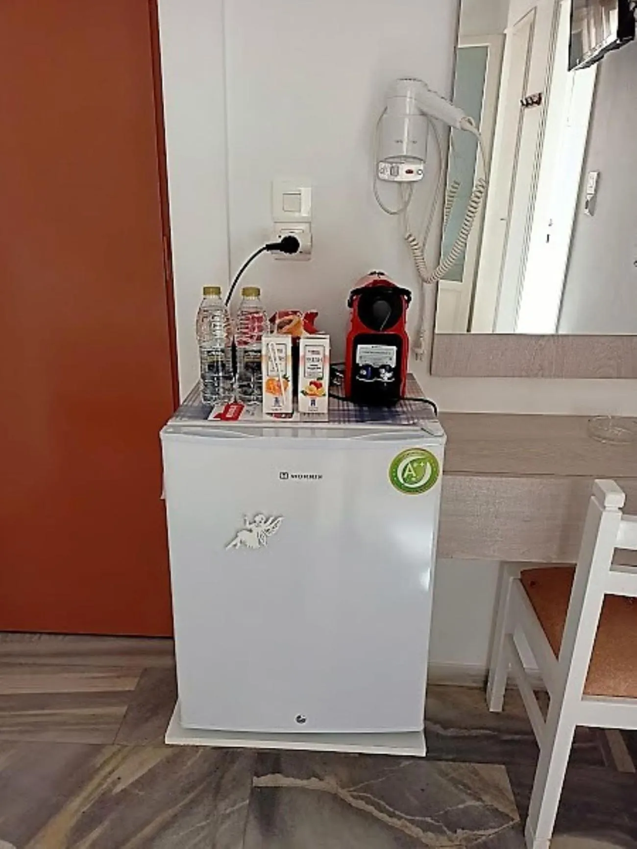 Coffee/tea facilities in Marisa Rooms