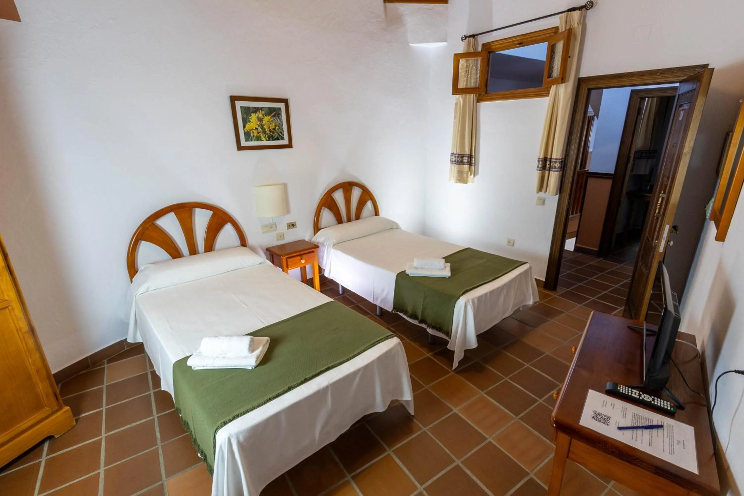 Bed in Hotel La Fragua I