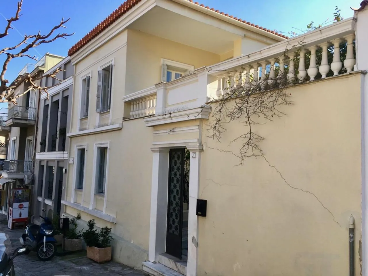 Property building in Athens Authentic Elegance at Acropolis