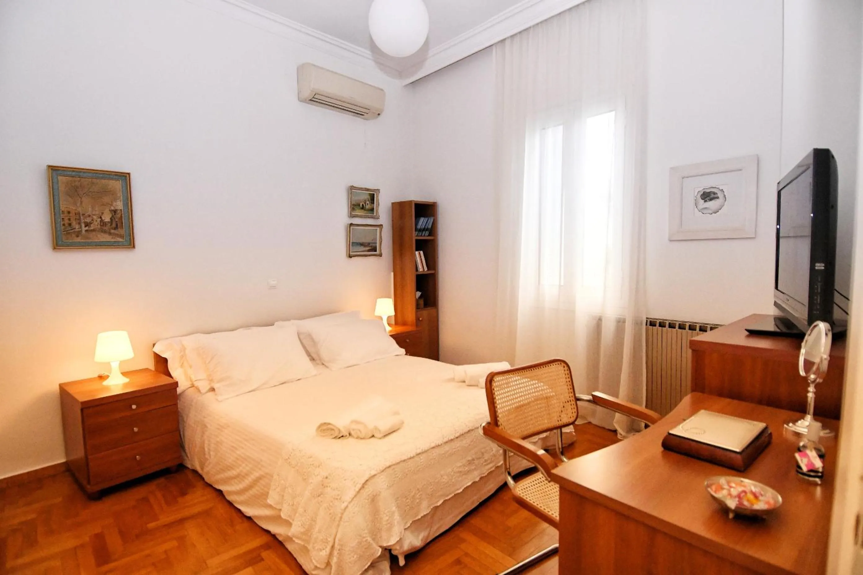 Bed in Athens Authentic Elegance at Acropolis