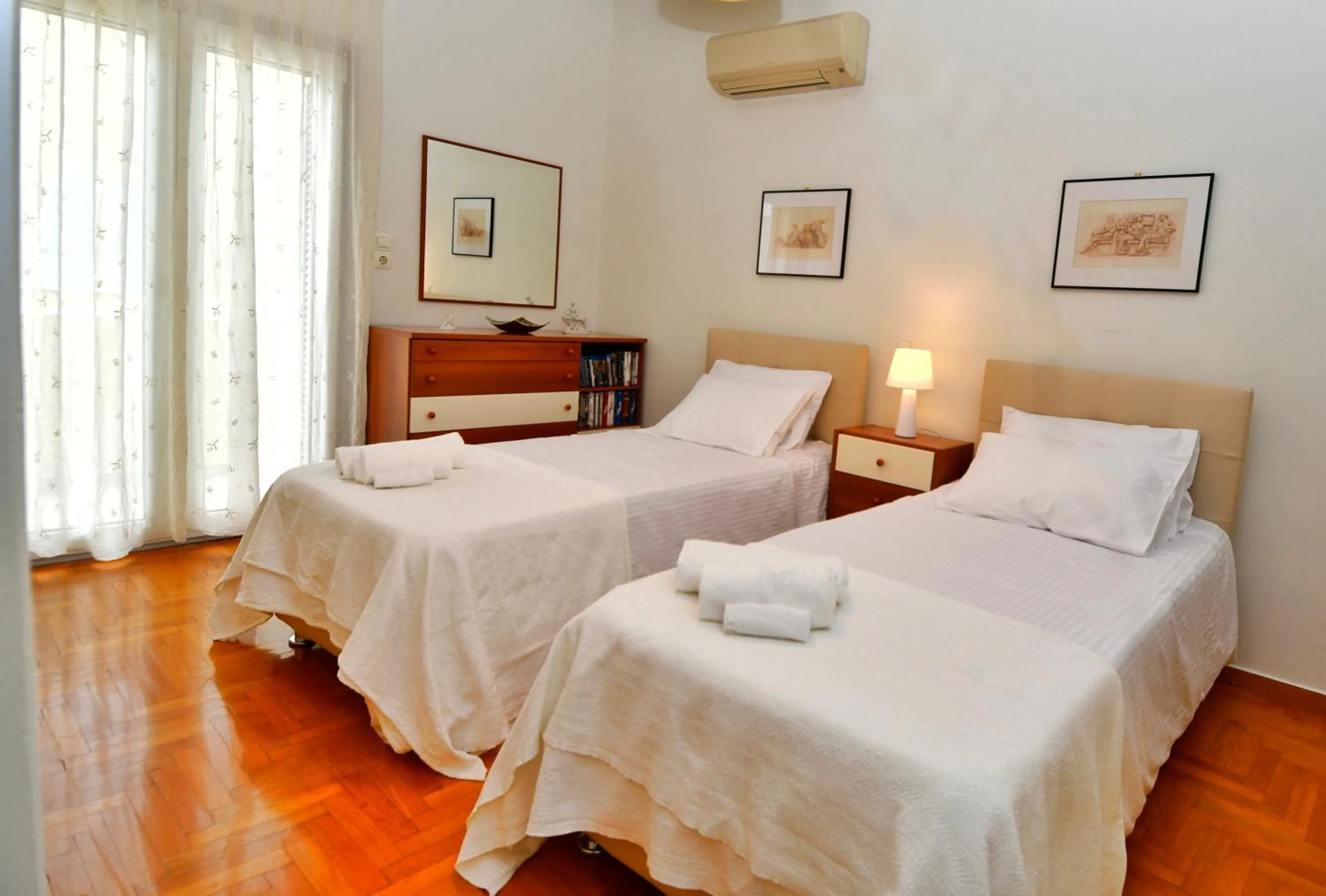 Bed in Athens Authentic Elegance at Acropolis