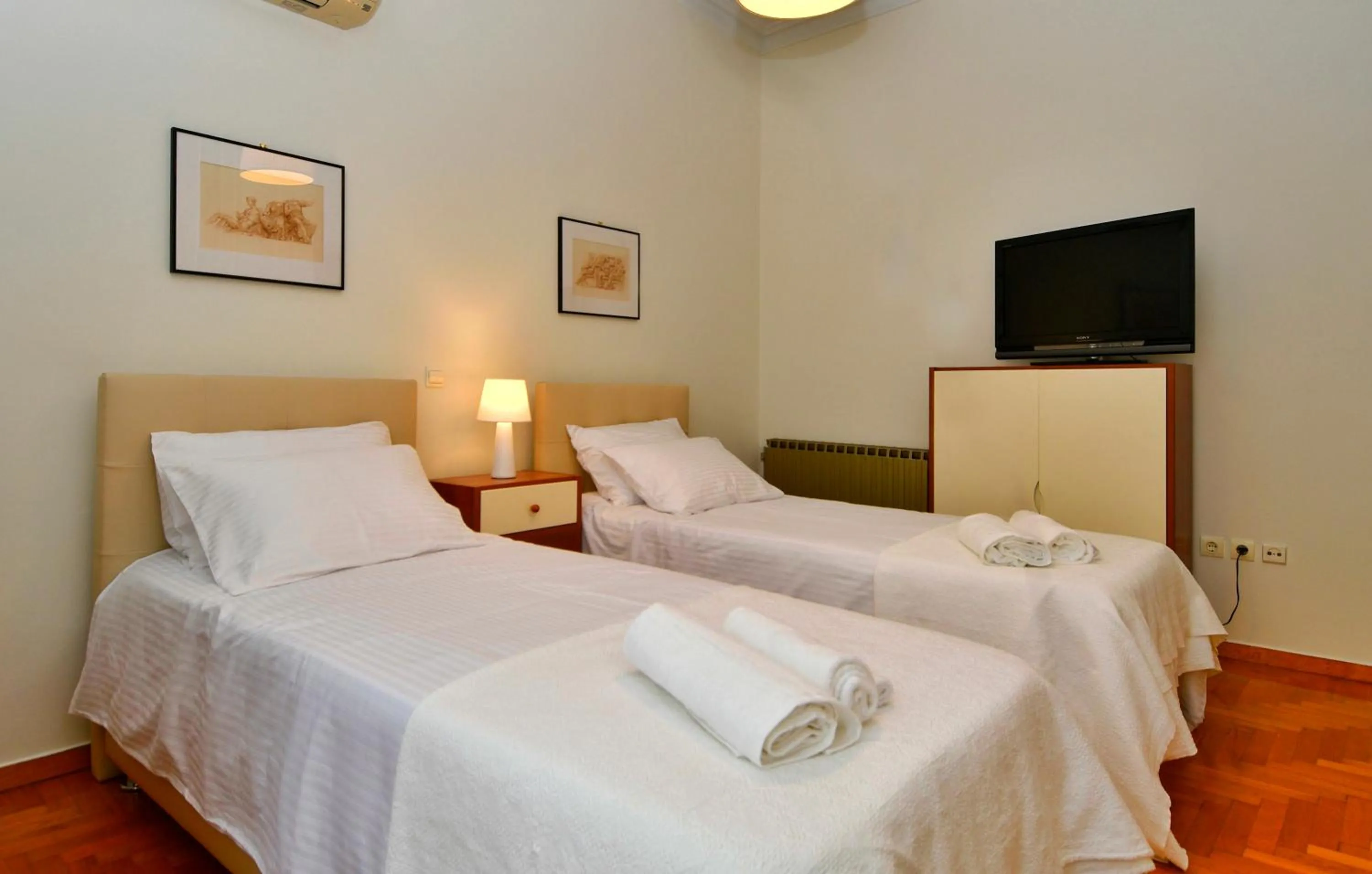 Bed in Athens Authentic Elegance at Acropolis