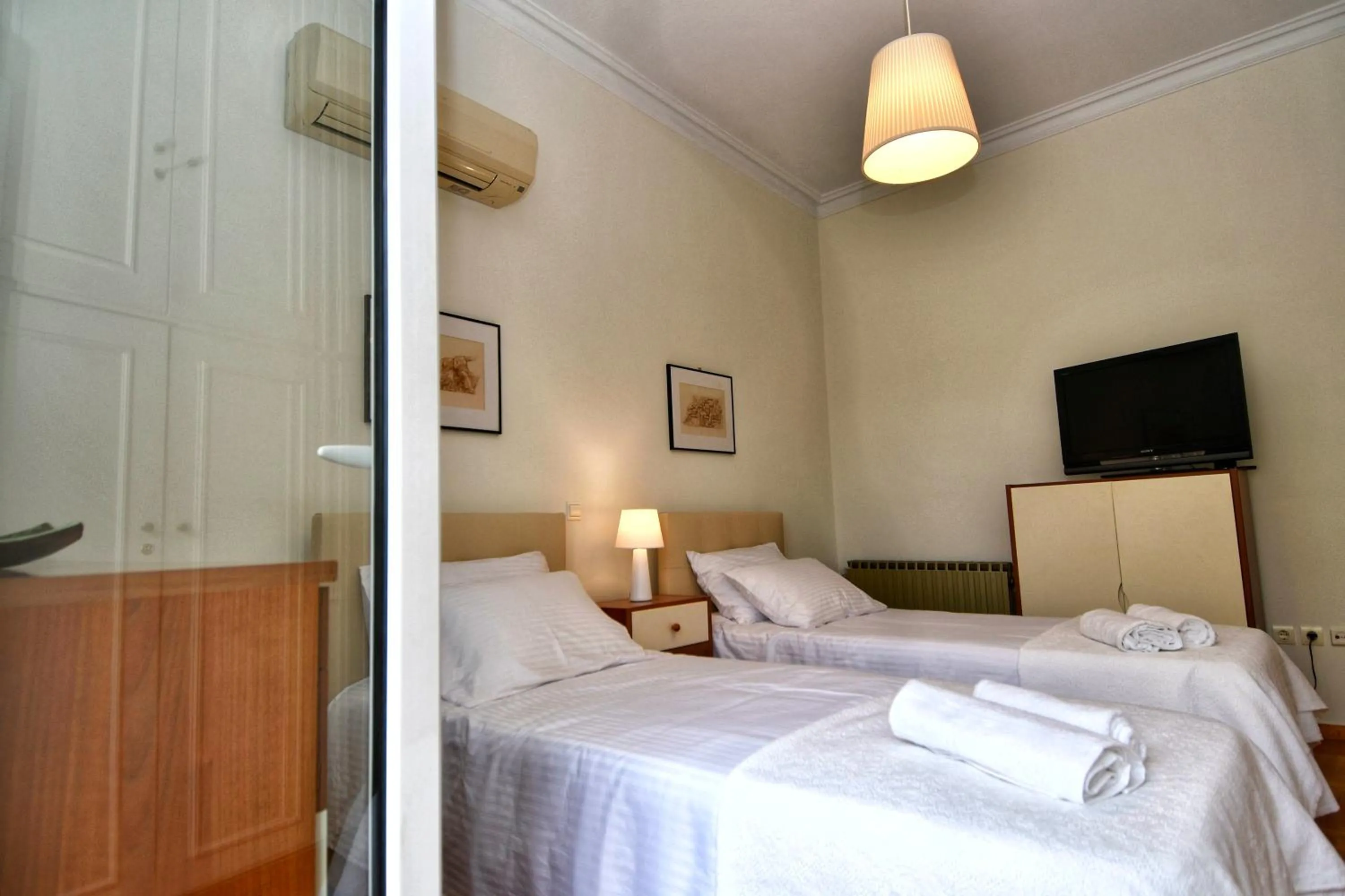 Bed in Athens Authentic Elegance at Acropolis