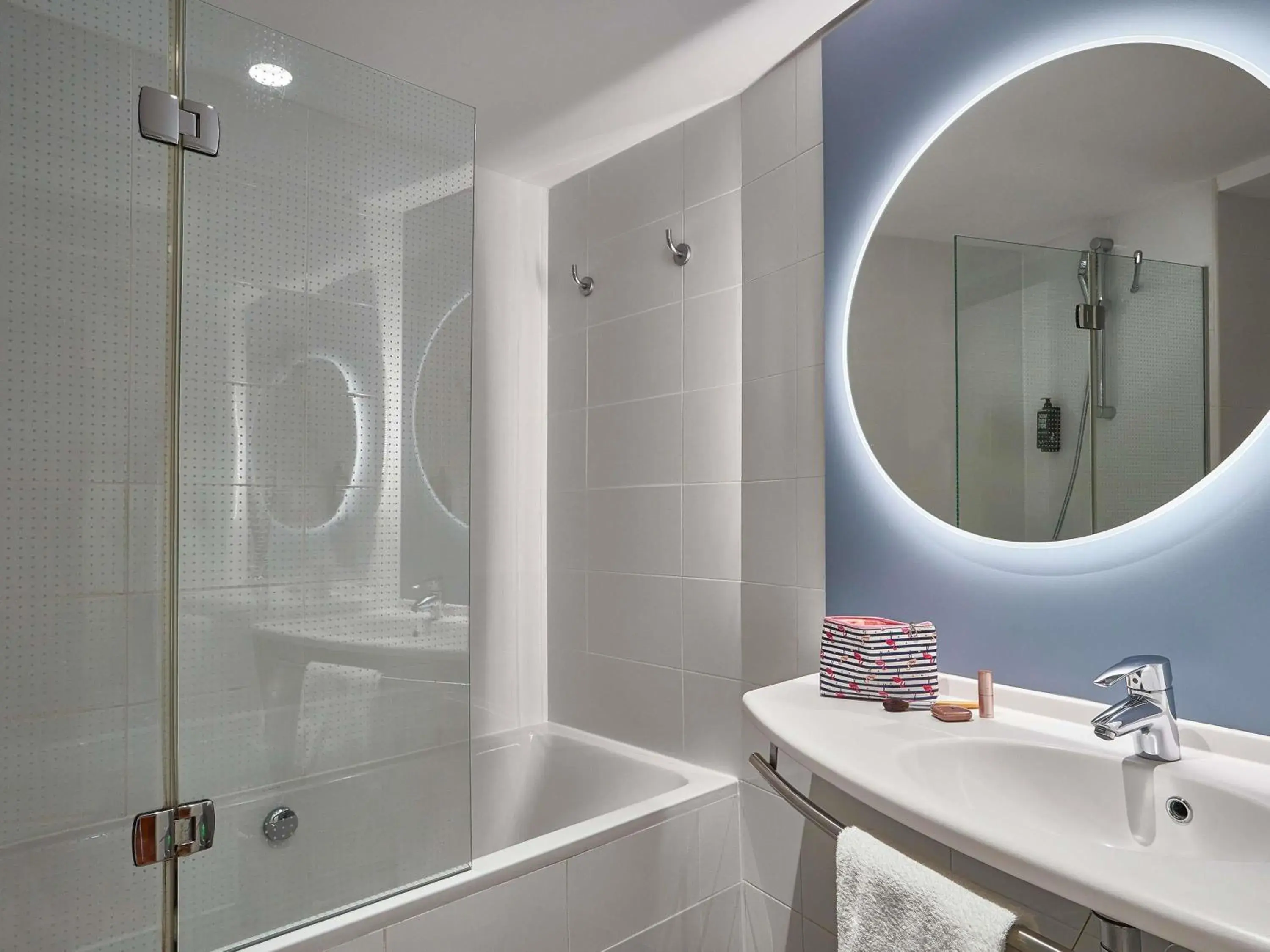 Bedroom in Ibis Barcelona Santa Coloma Bedroom in Ibis Barcelona Santa Coloma