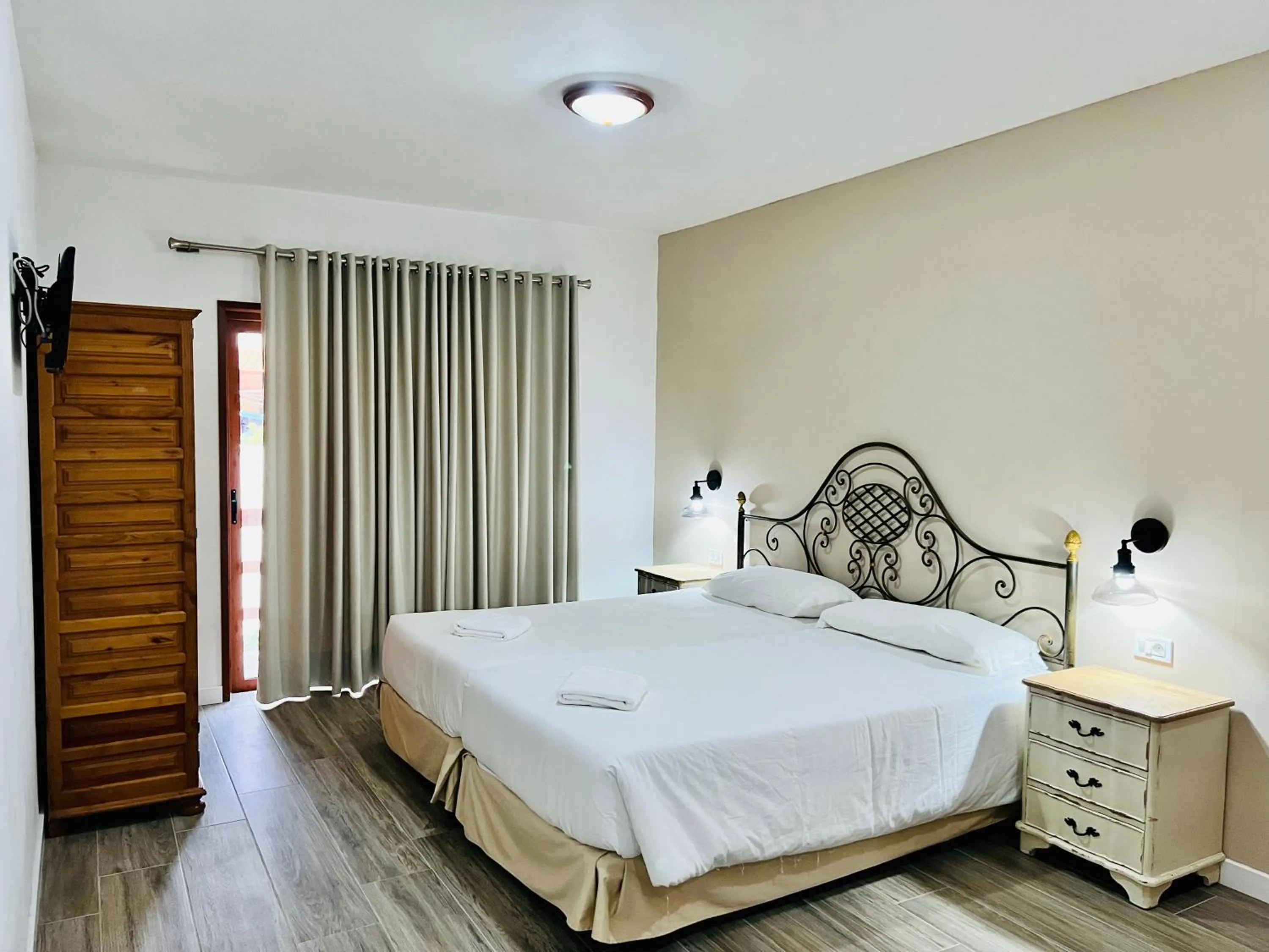 Bed in Apartamentos Frontera