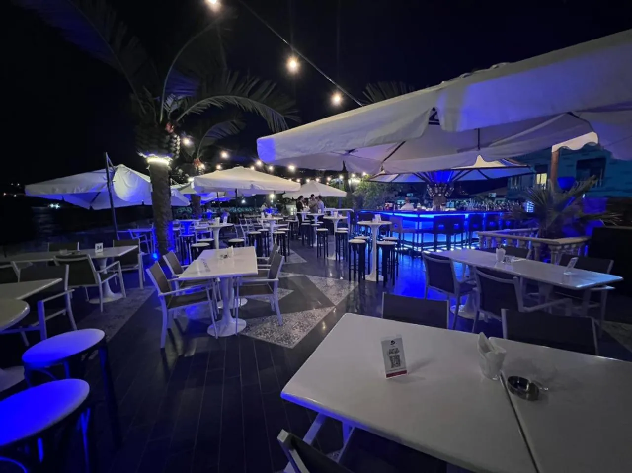 Restaurant/places to eat in Lamedina Hotel & Resort