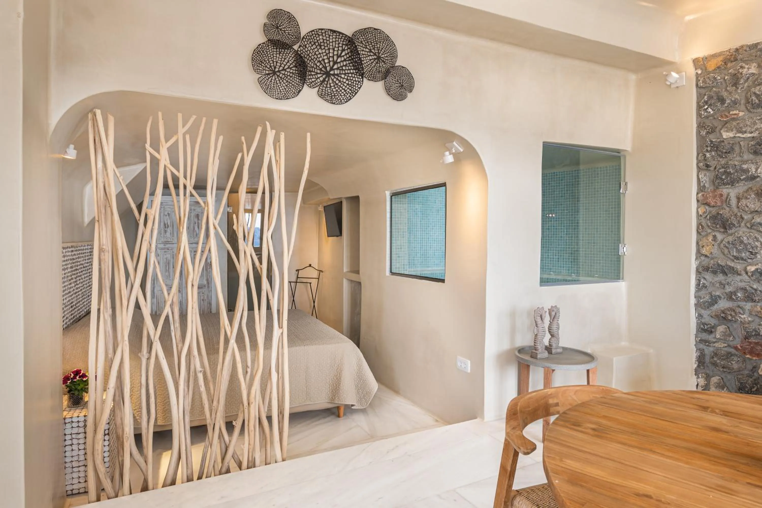 Bed in Armeni Luxury Villas