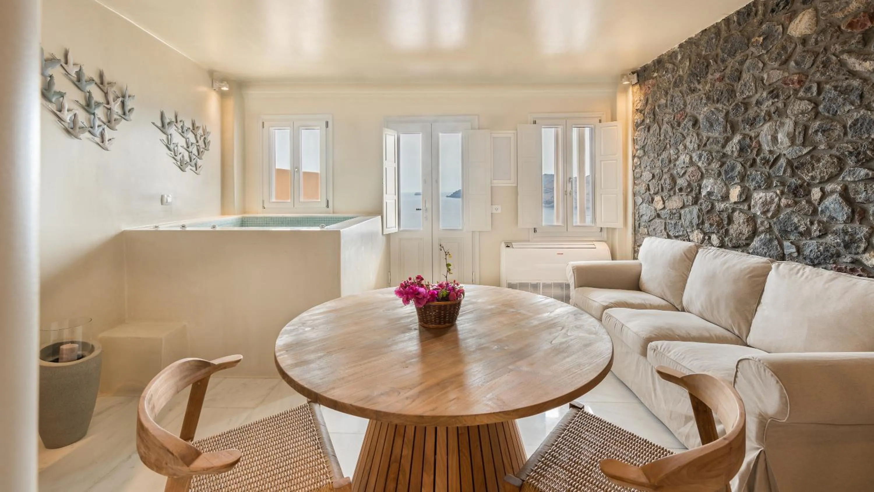 Hot Tub in Armeni Luxury Villas