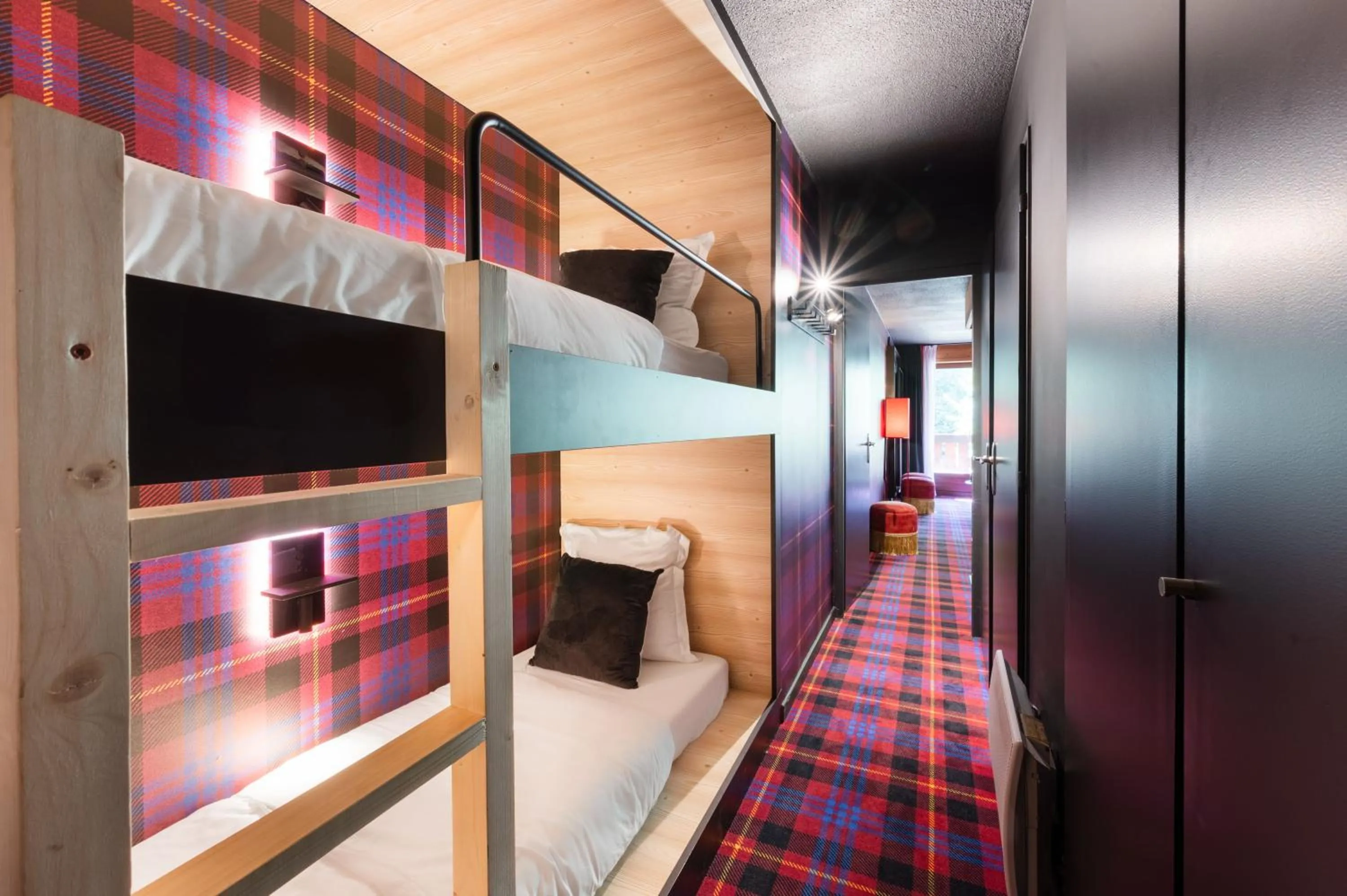 bunk bed, Bed in Mamie Megève