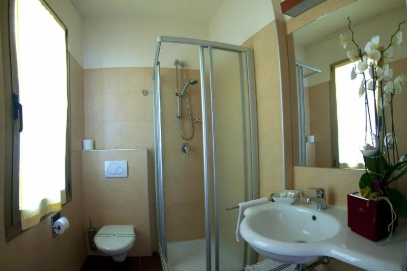 Bathroom in Hotel Metropol