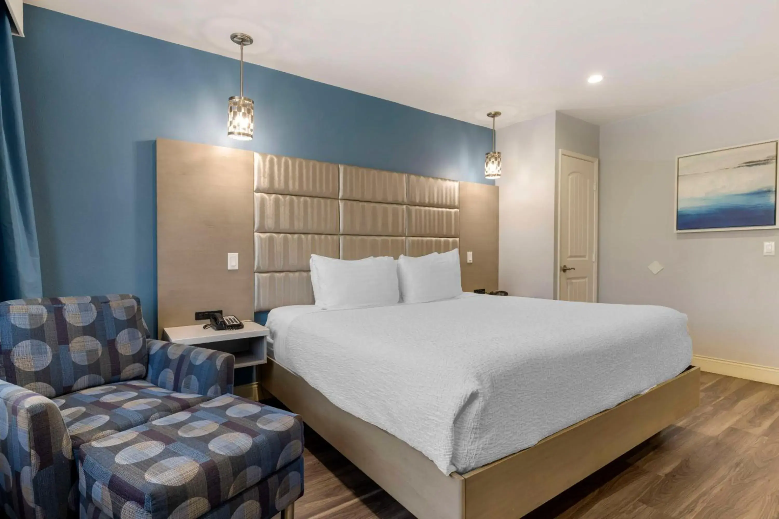 Bedroom, Bed in Best Western Orange Plaza Bedroom, Bed in Best Western Orange Plaza