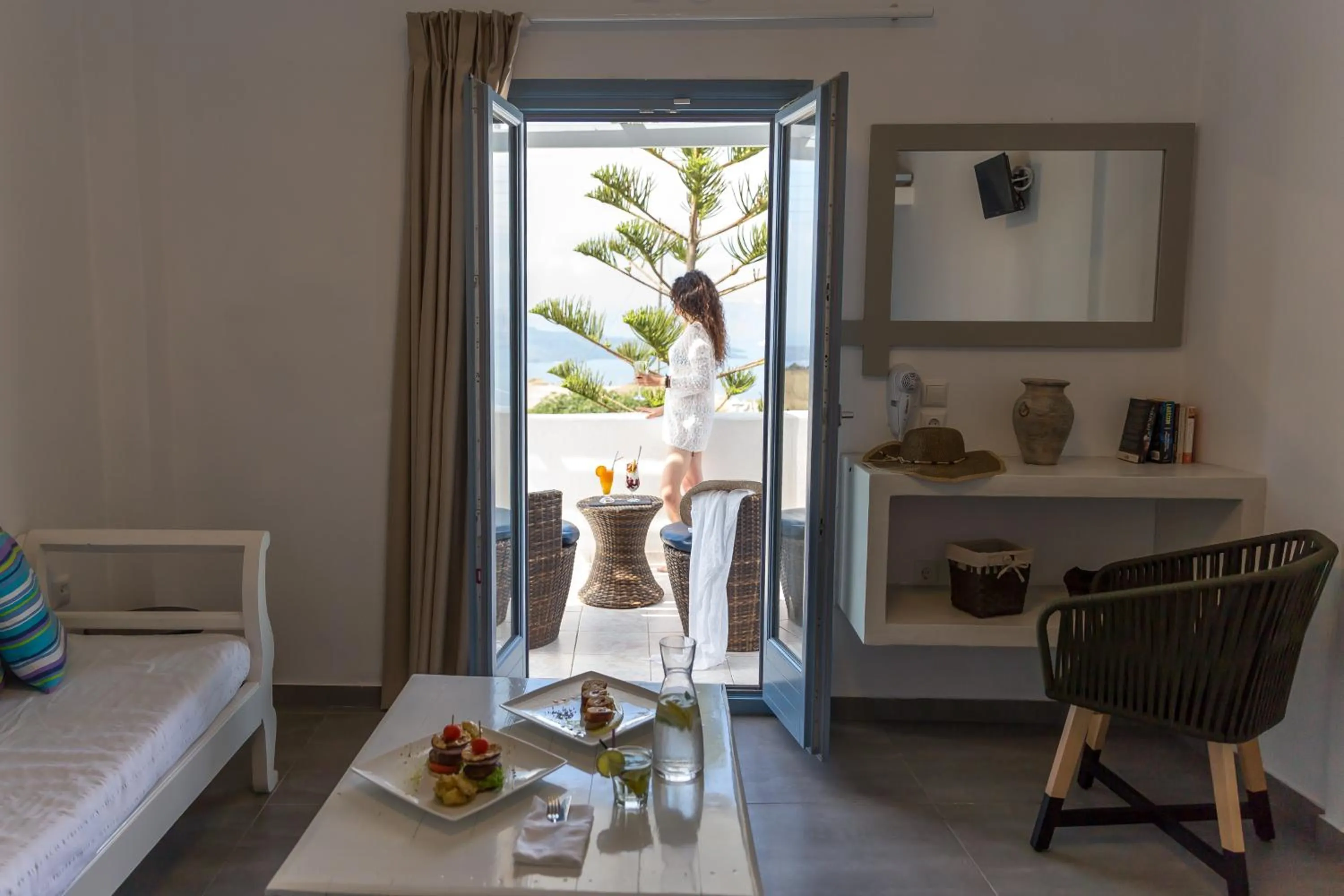 Day in Caldera Romantica Hotel