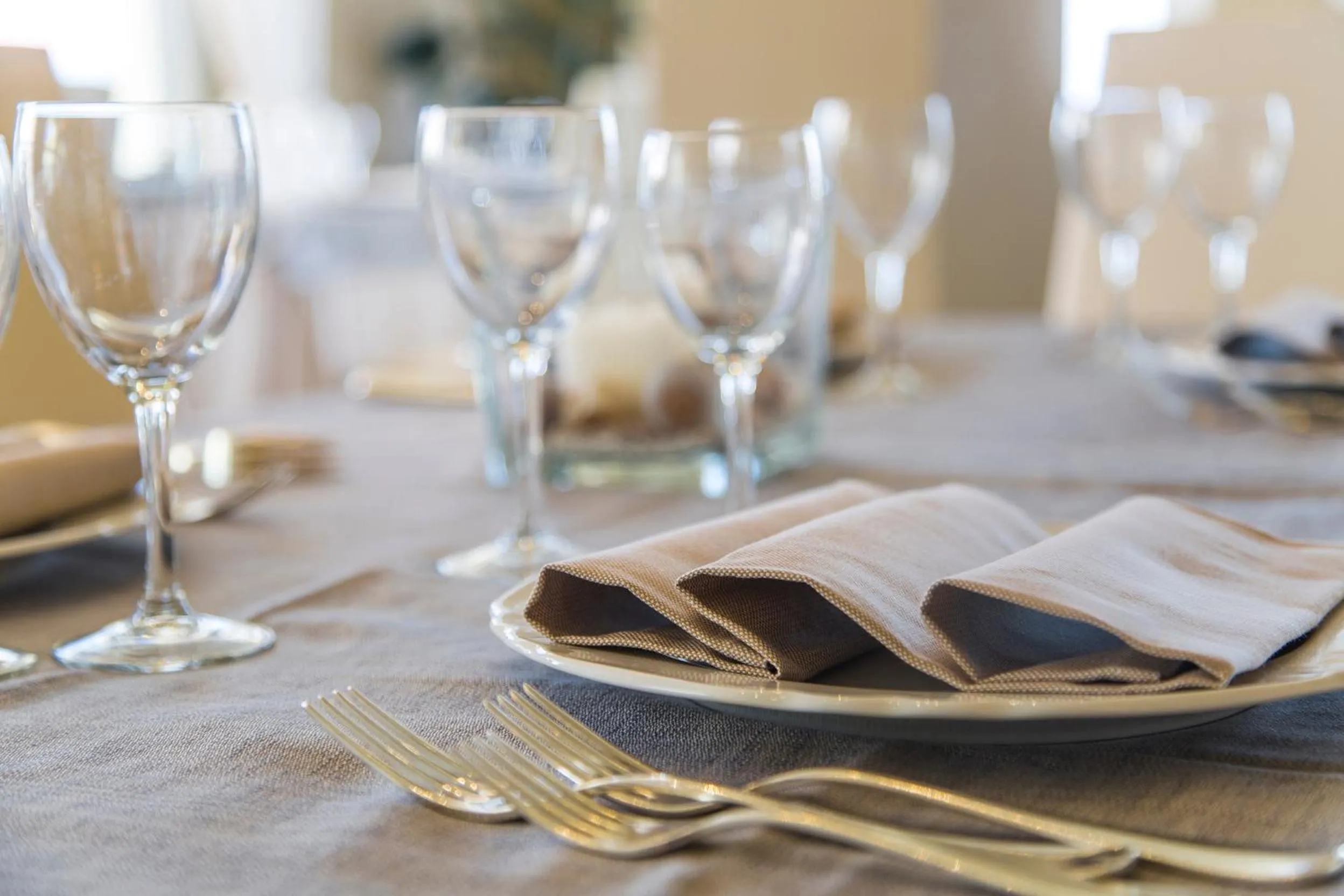 Restaurant/places to eat in Hotel Mara